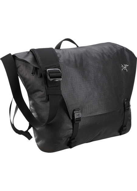 Granville 16 Courier Bag Black