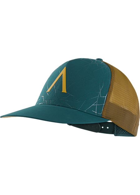 Fractus Trucker Hat Labyrinth