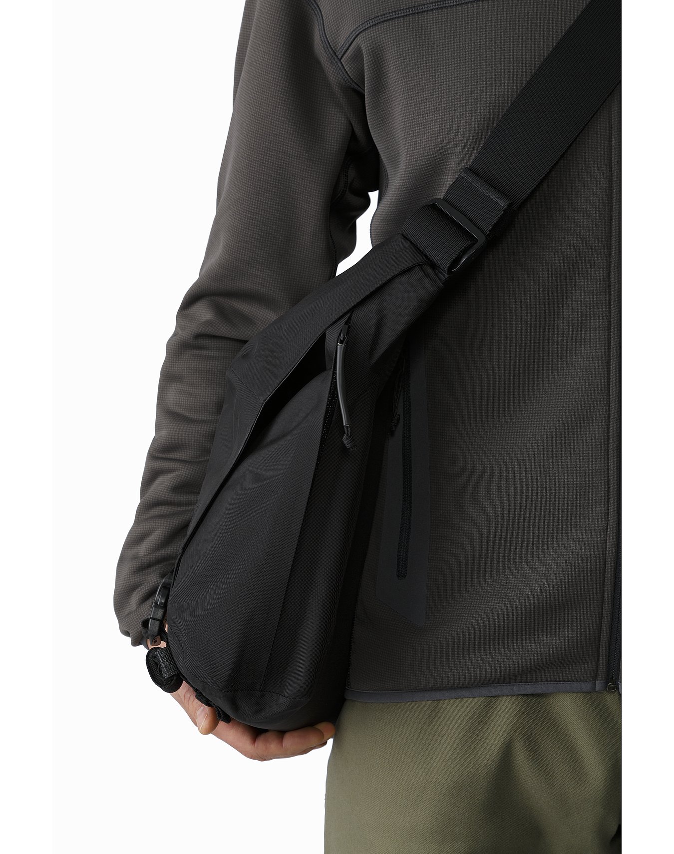 Arcteryx courier hotsell bag 15