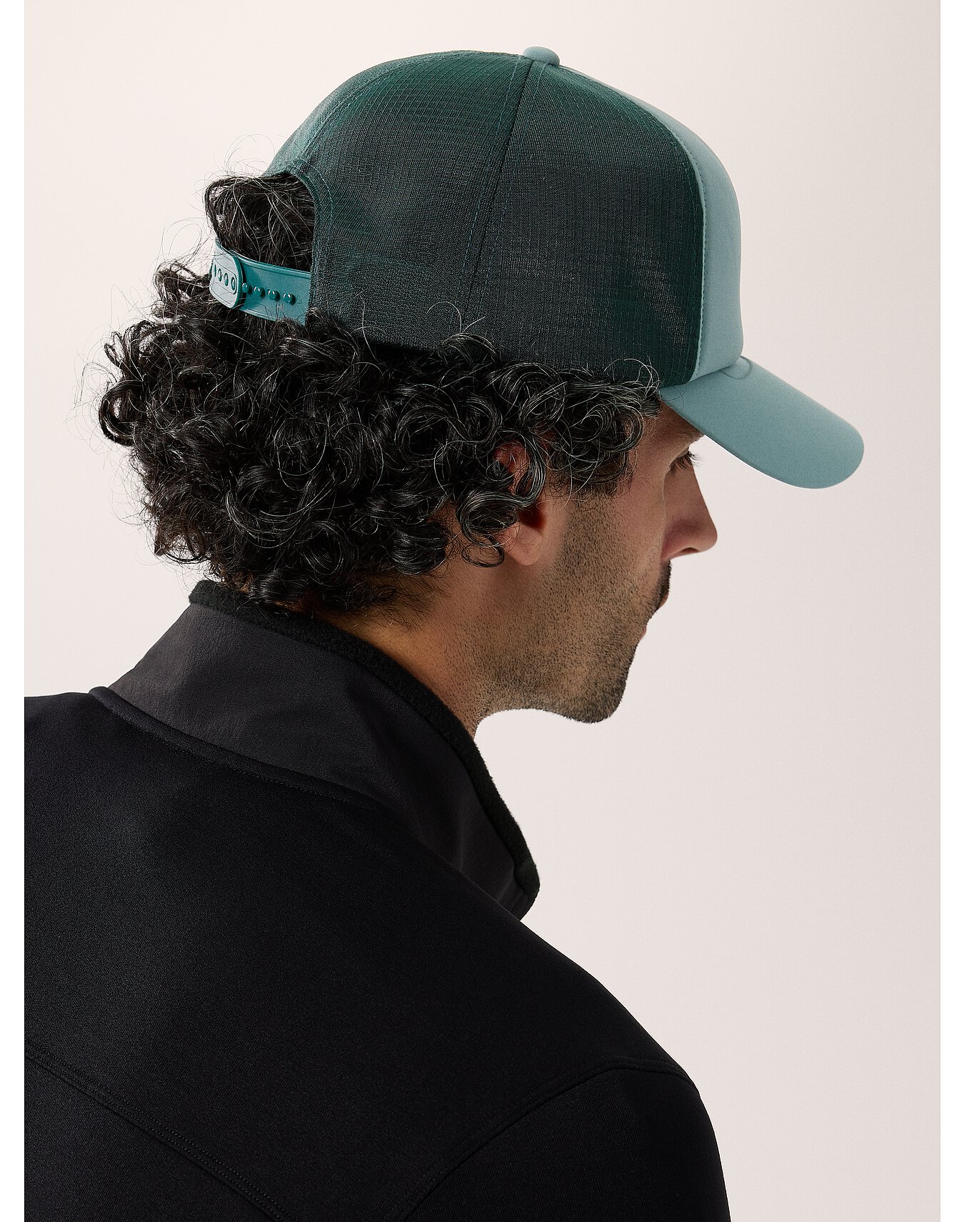 Bird Curved Brim Trucker Hat | Arc'teryx Outlet