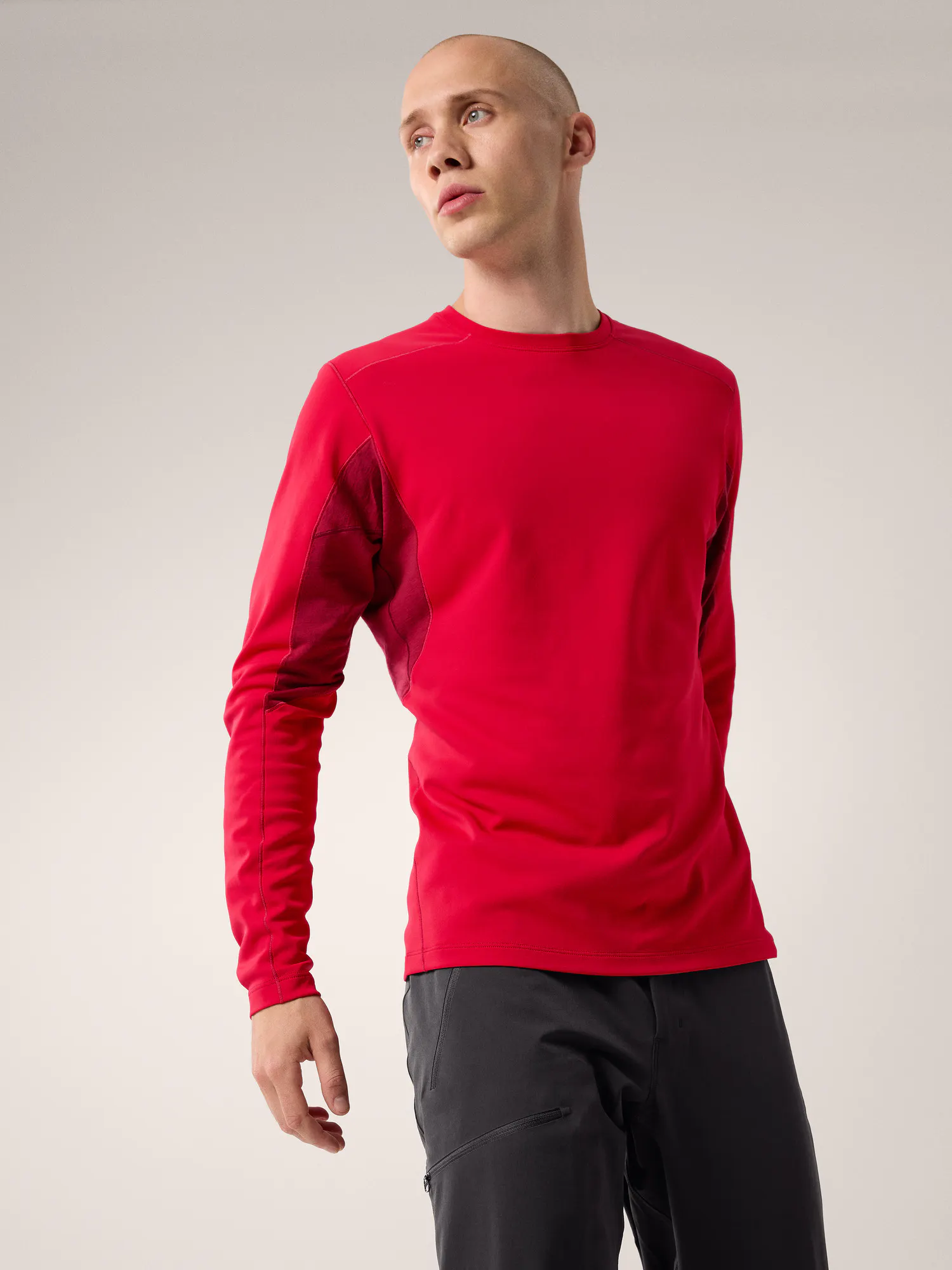 Rho Hybrid Crew Neck Men