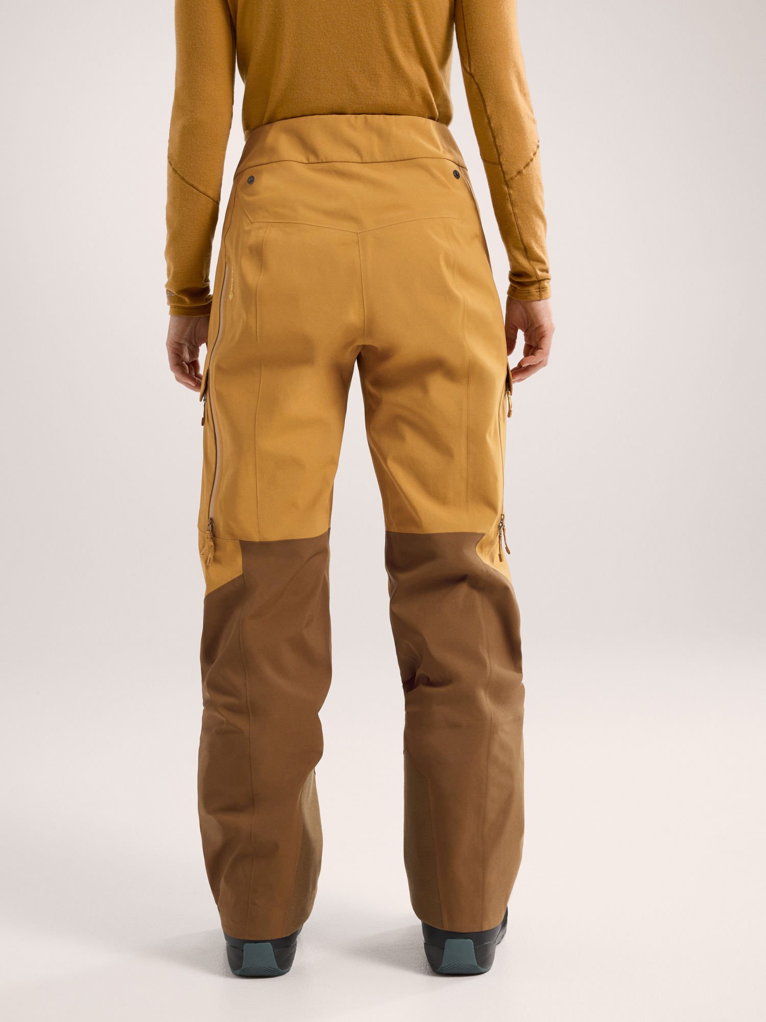 Sentinel Relaxed Pant Women's Yukon/Relic Back View