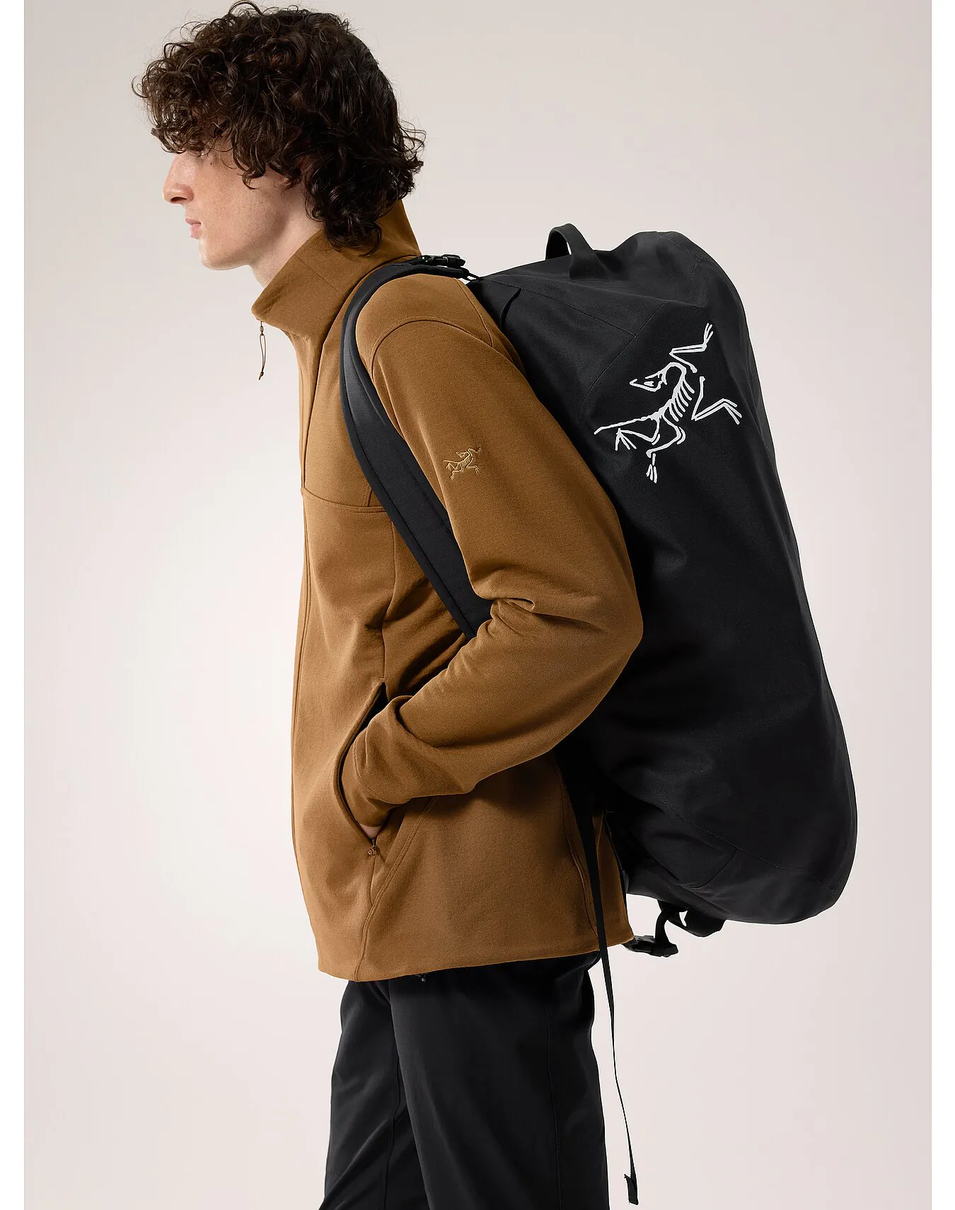 Omar Afridi ARC'TERYX Carrier Duffel 36