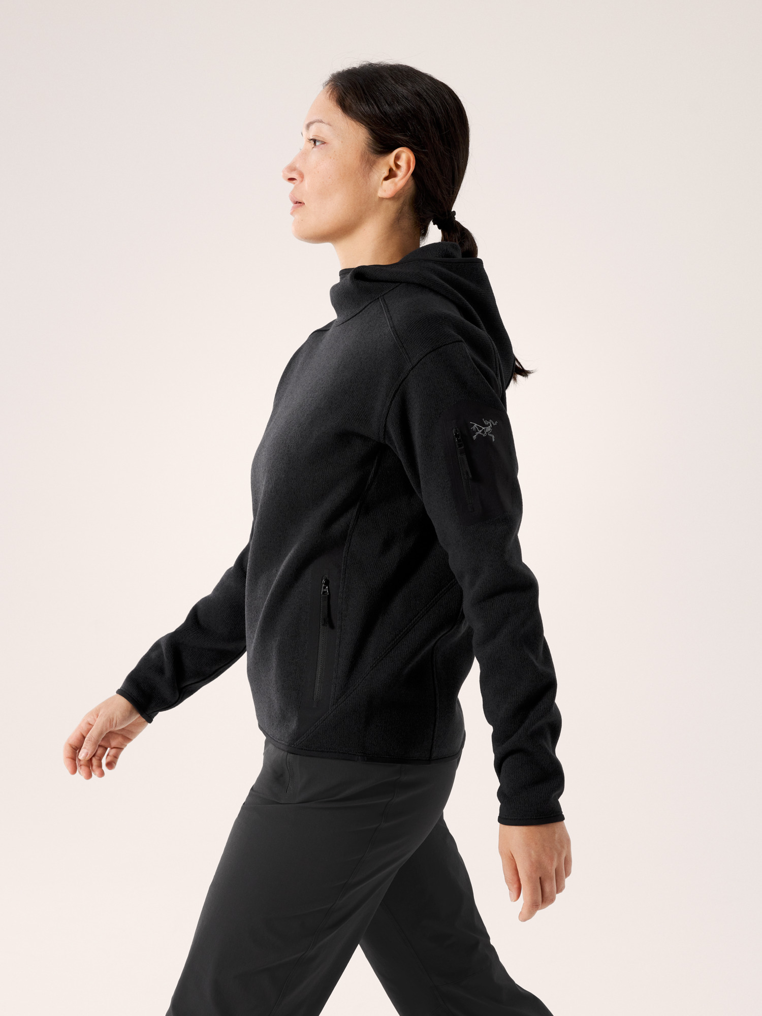 Arc’Teryx womens medium warm up hot pullover