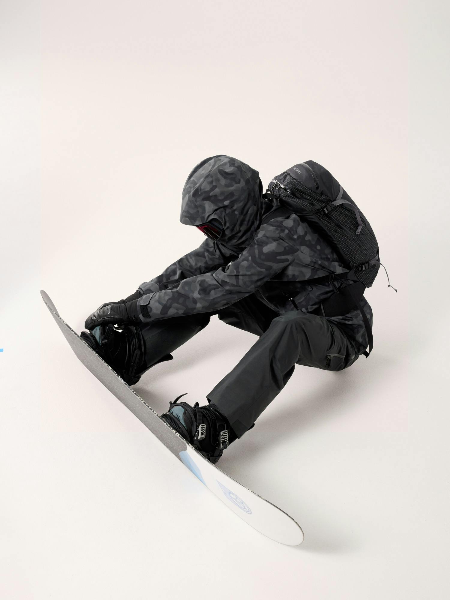 Sentinel Relaxed Jacket Print Women's Black Grottoflage Full Body