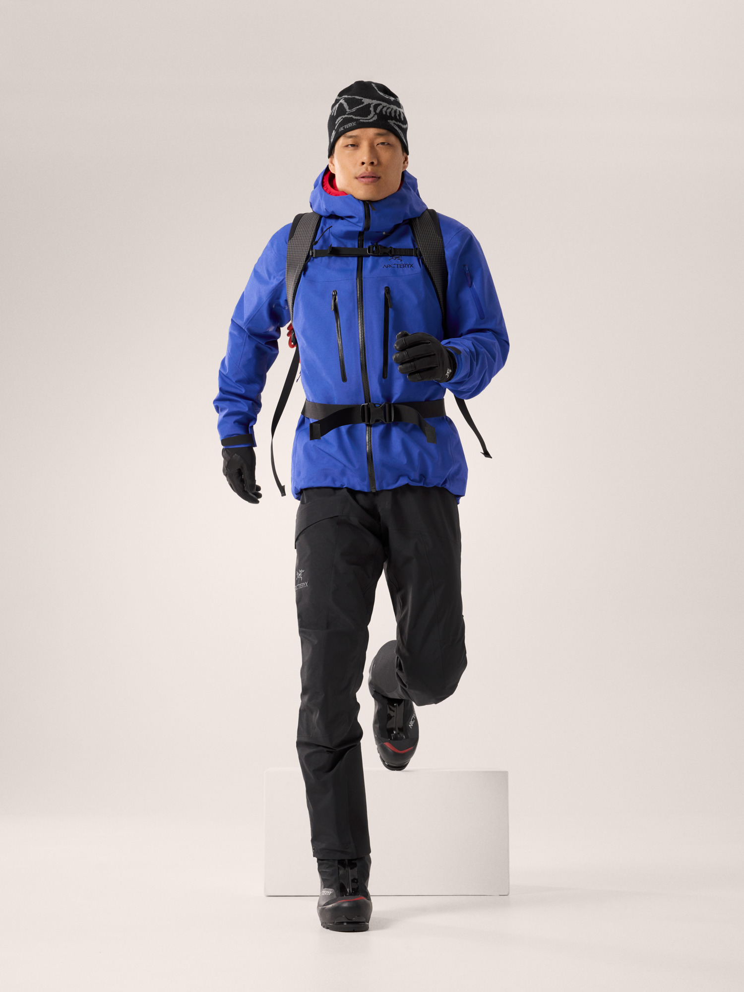 Arc'teryx men's atlas sv on sale jacket.