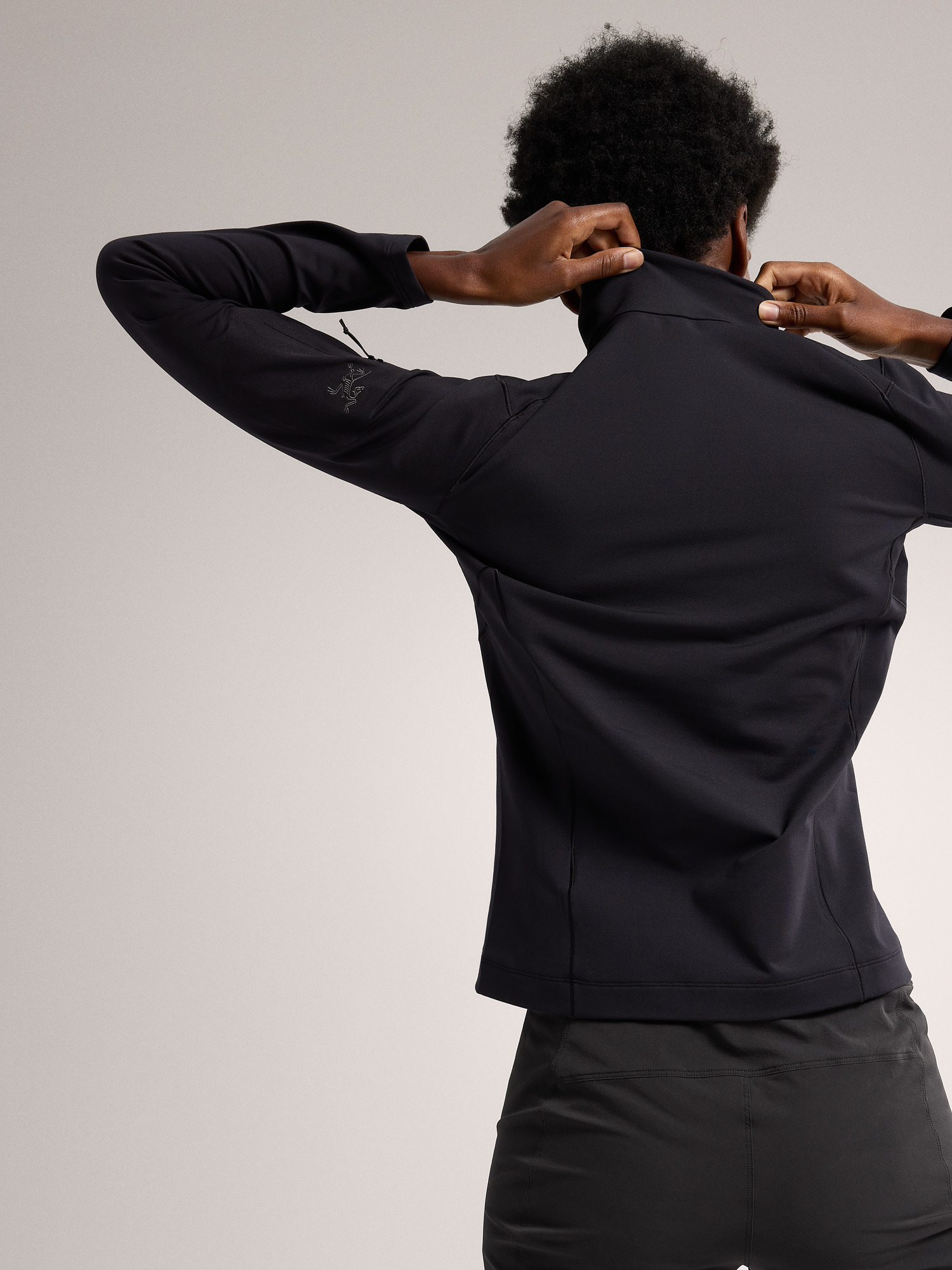 Rho Zip Neck W Women's Black Back View