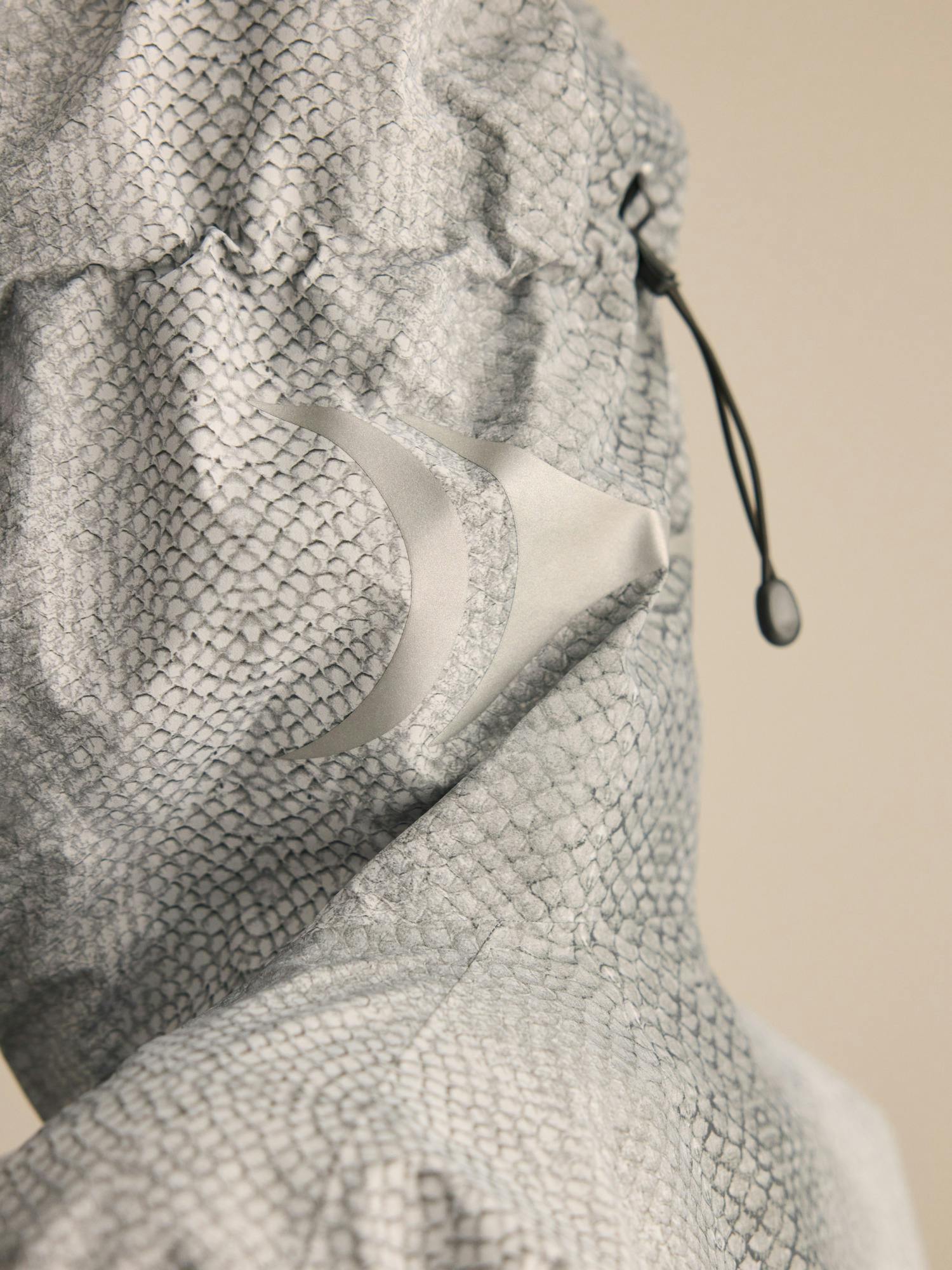 Walk Gently Beta SL Jacket Salmon Skin Detail 7