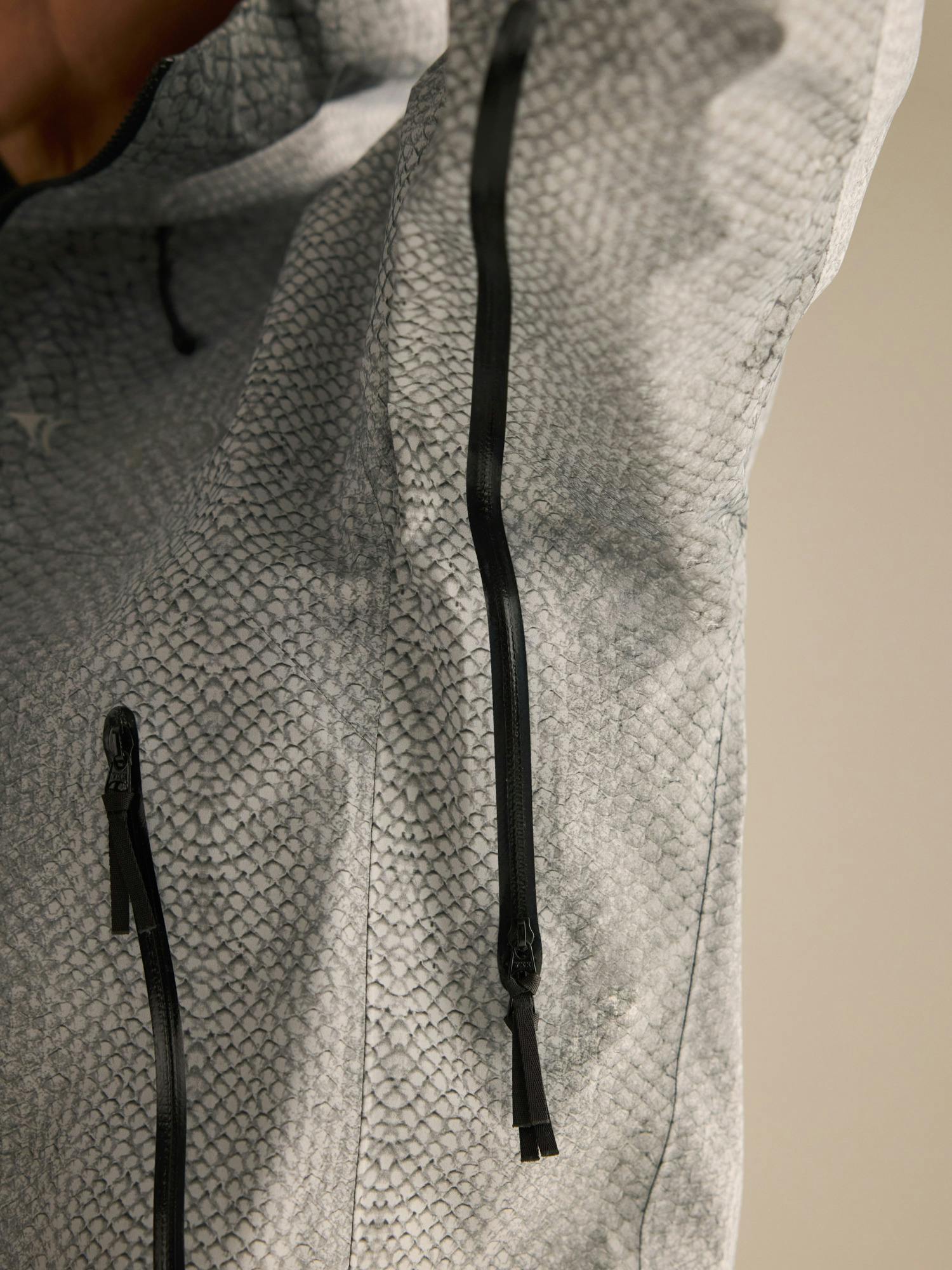 Walk Gently Beta SL Jacket Salmon Skin Pit Zip