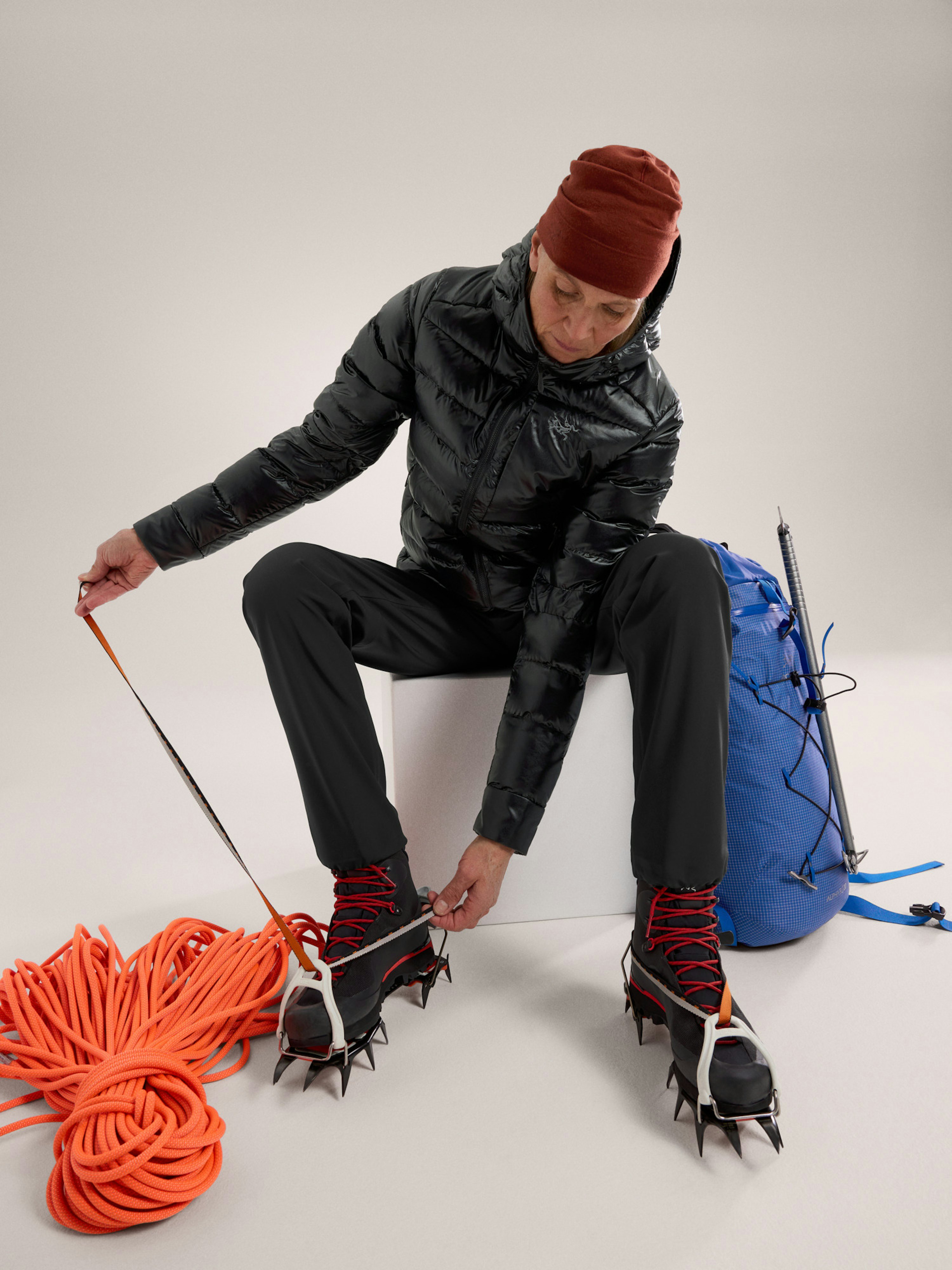 Cerium SV Hoody Women's Black Full Body