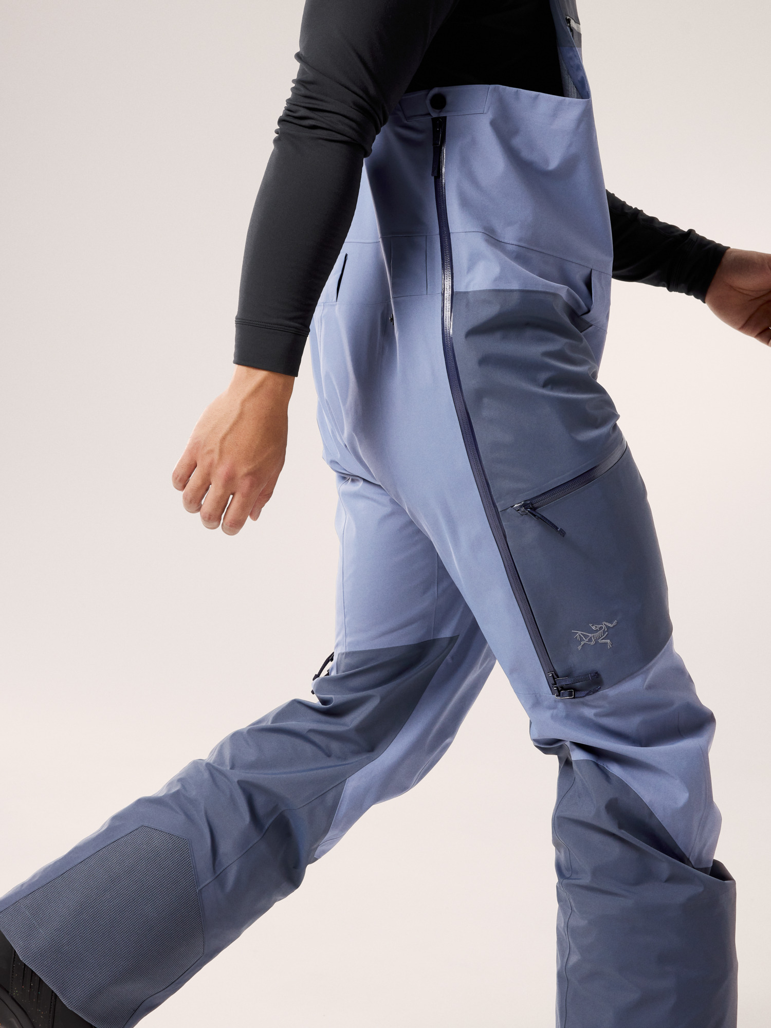 Sabre Bib Pant Stratus / Dk Stratus Waist Detail
