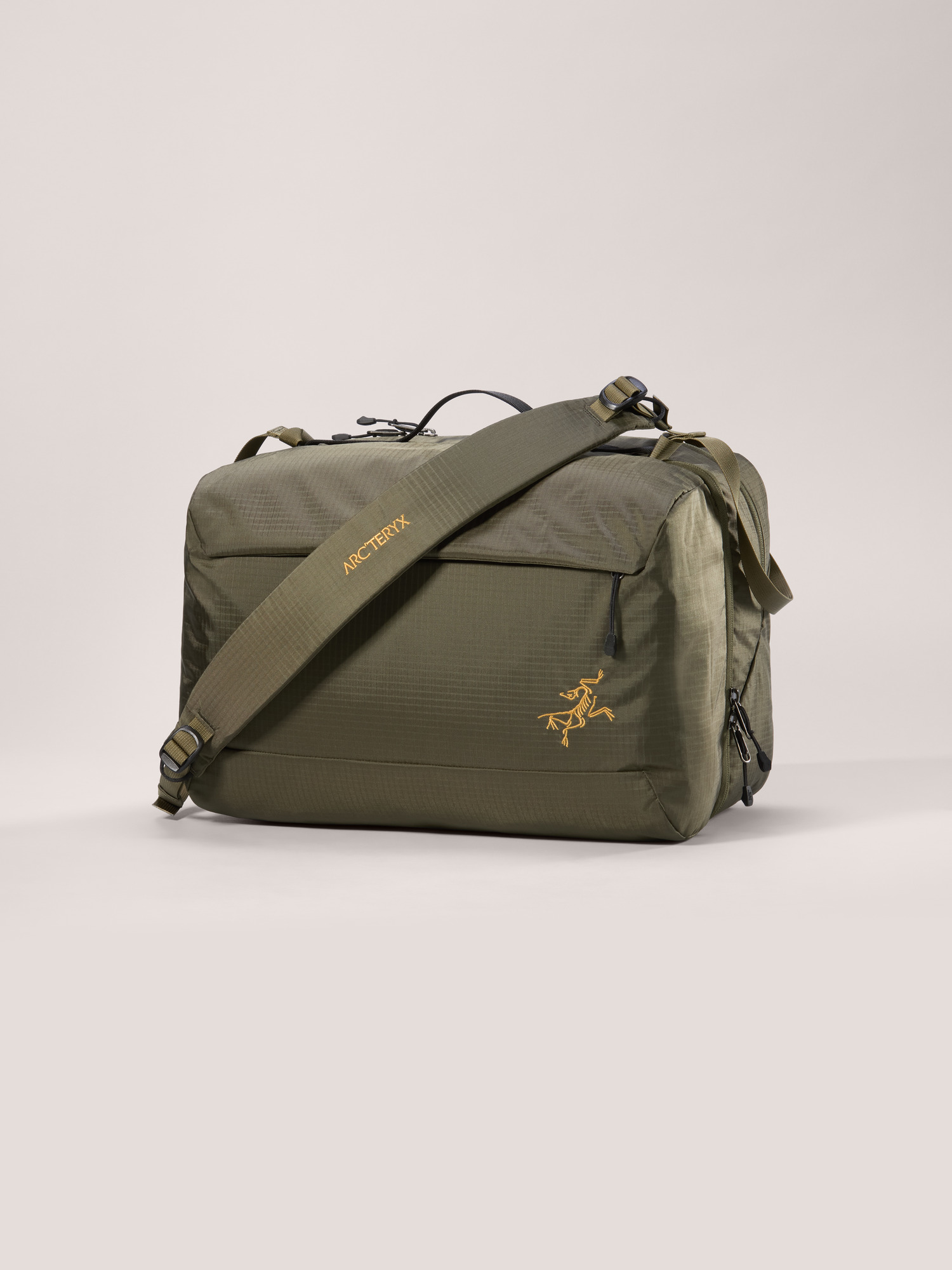 【新品未使用】ARC'TERYX ION GEAR ORGANIZER カーキ ARC'TERYX ION GEAR ORGANIZER カーキ 新品未使用 - メルカリ