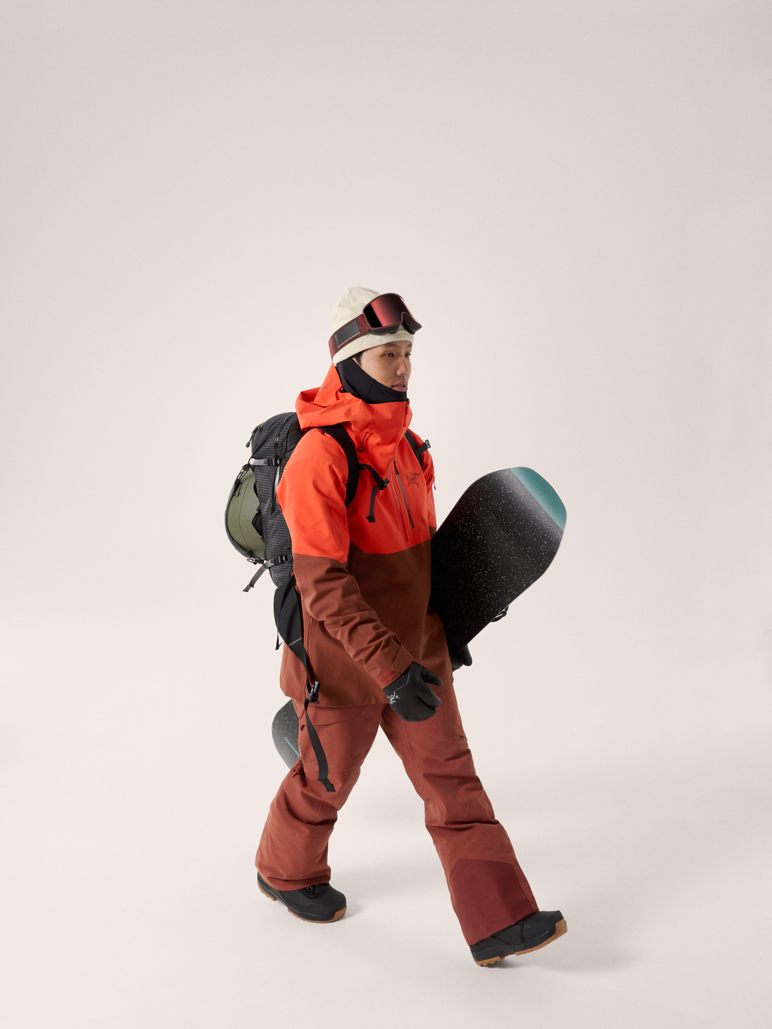 Sabre Relaxed Pant Sequoia Full Body