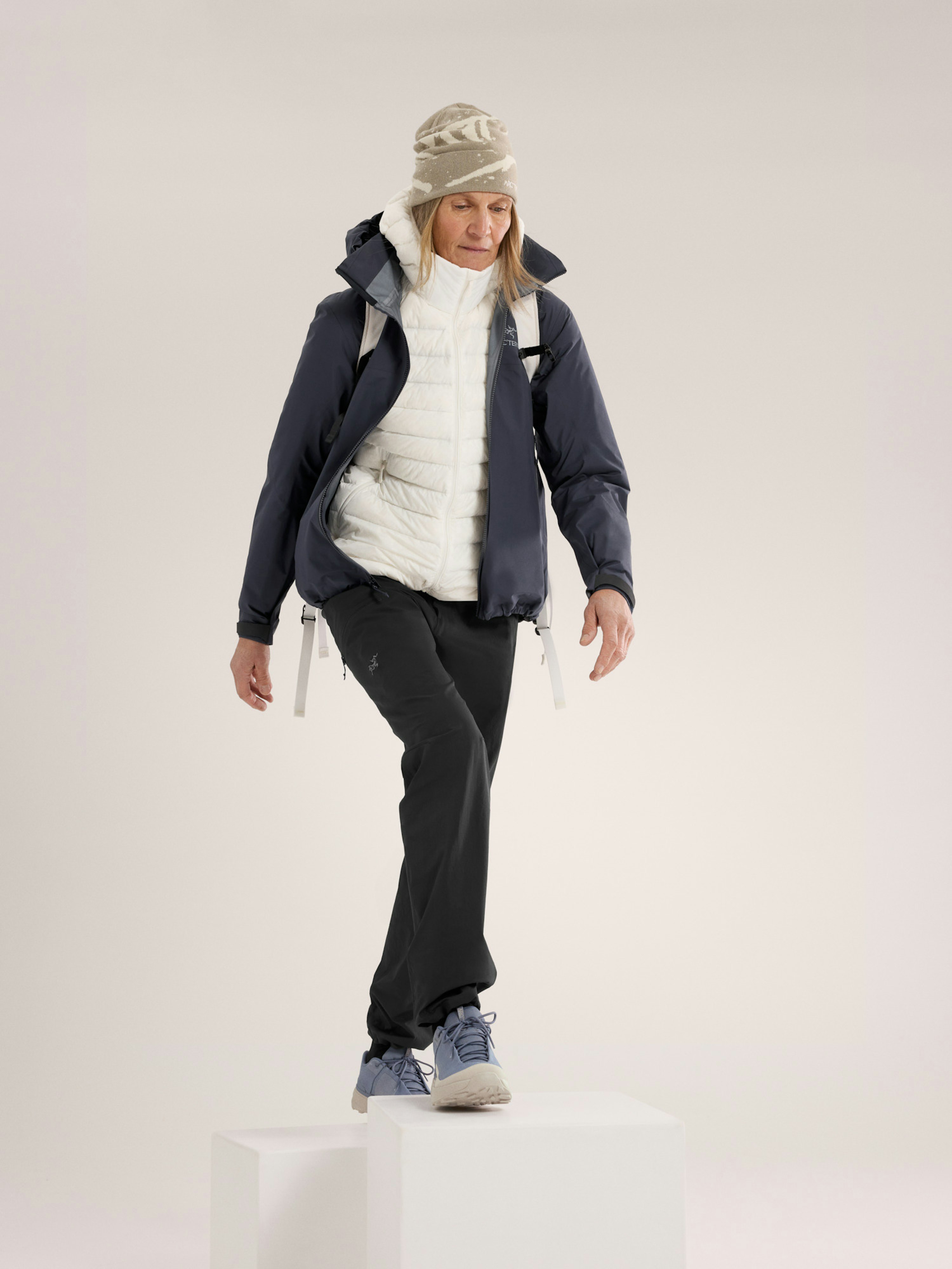 Cerium Hoody Women's Whiteout Full Body