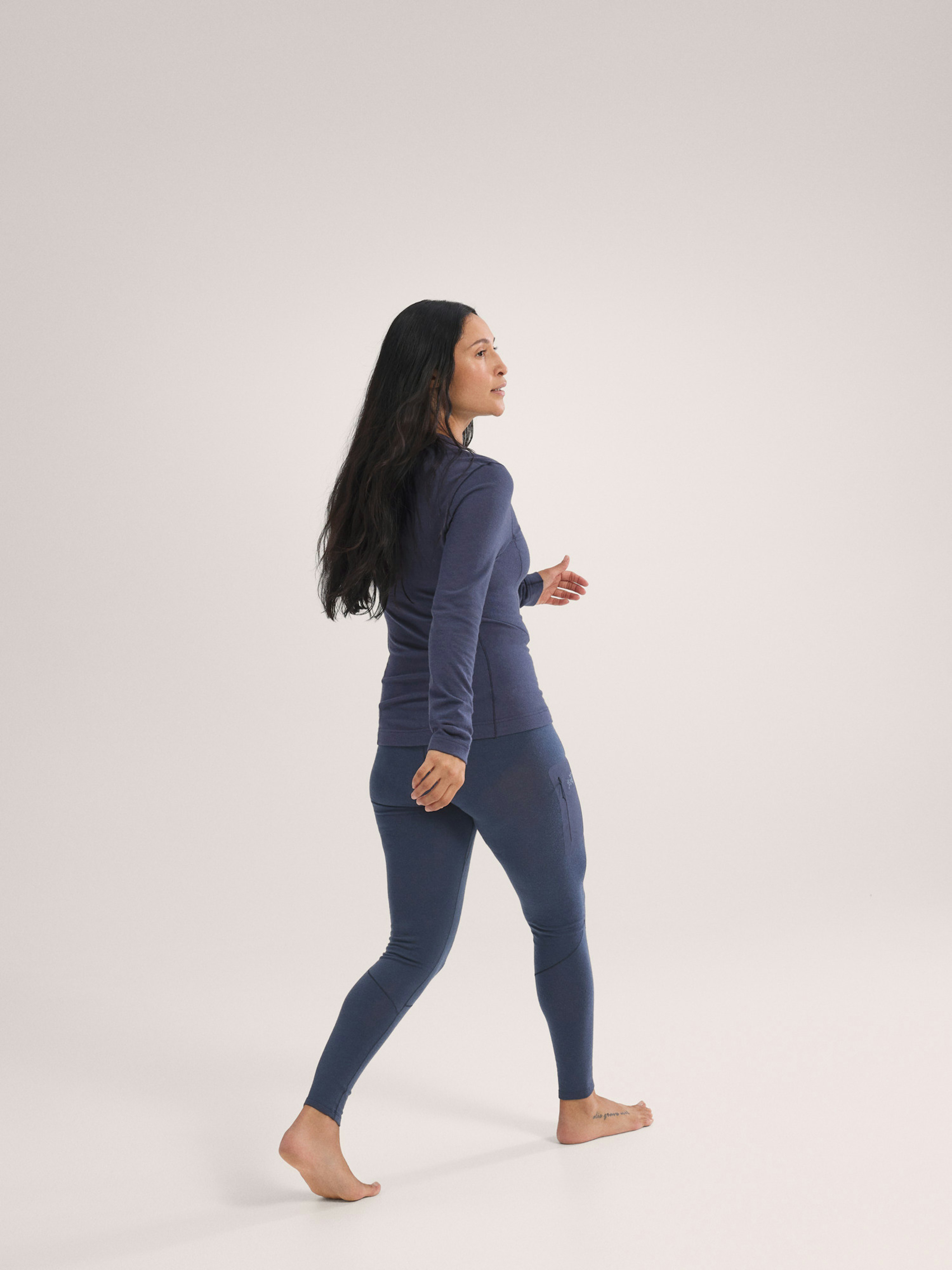 Satoro Merino Wool Bottom Women's Black Sapphire Full Body