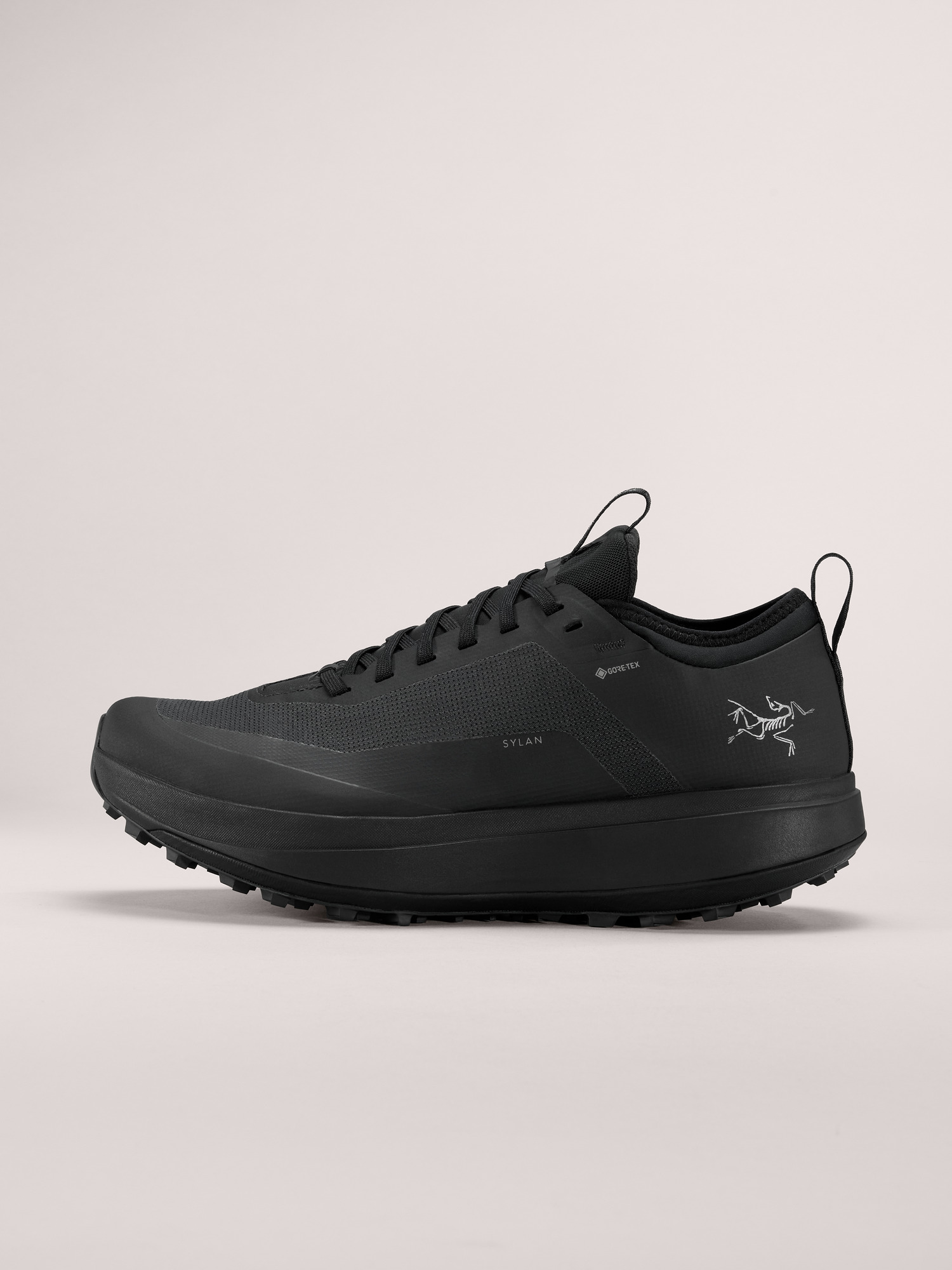 New women's Arc‘teryx shoes sz cheapest 7.5