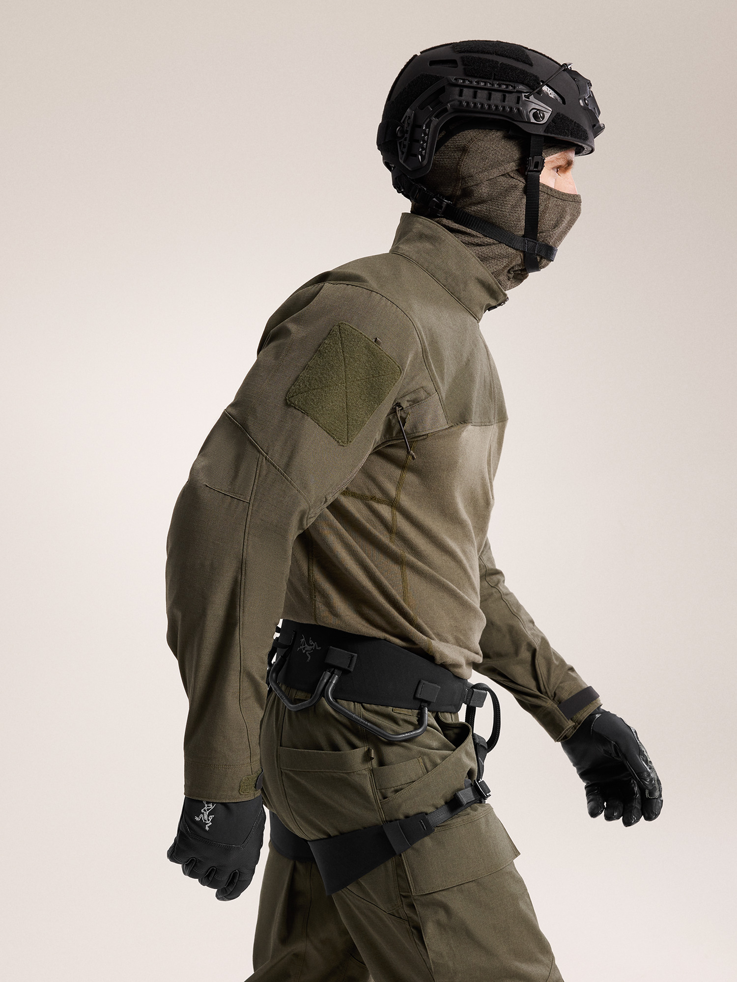 AR-395a Harness Black/LEAF Side View