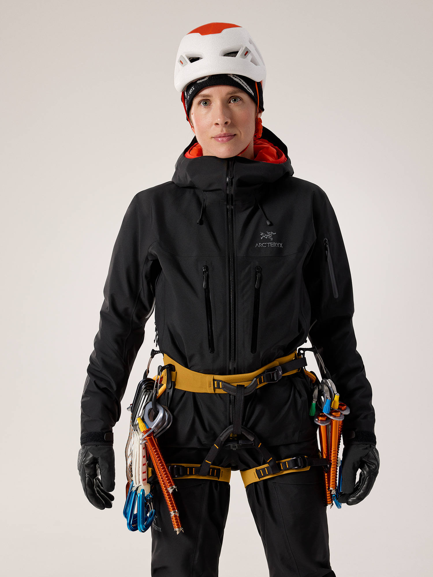 AR 385a Harness Women's Yukon/Amaranthus/Edziza Front View