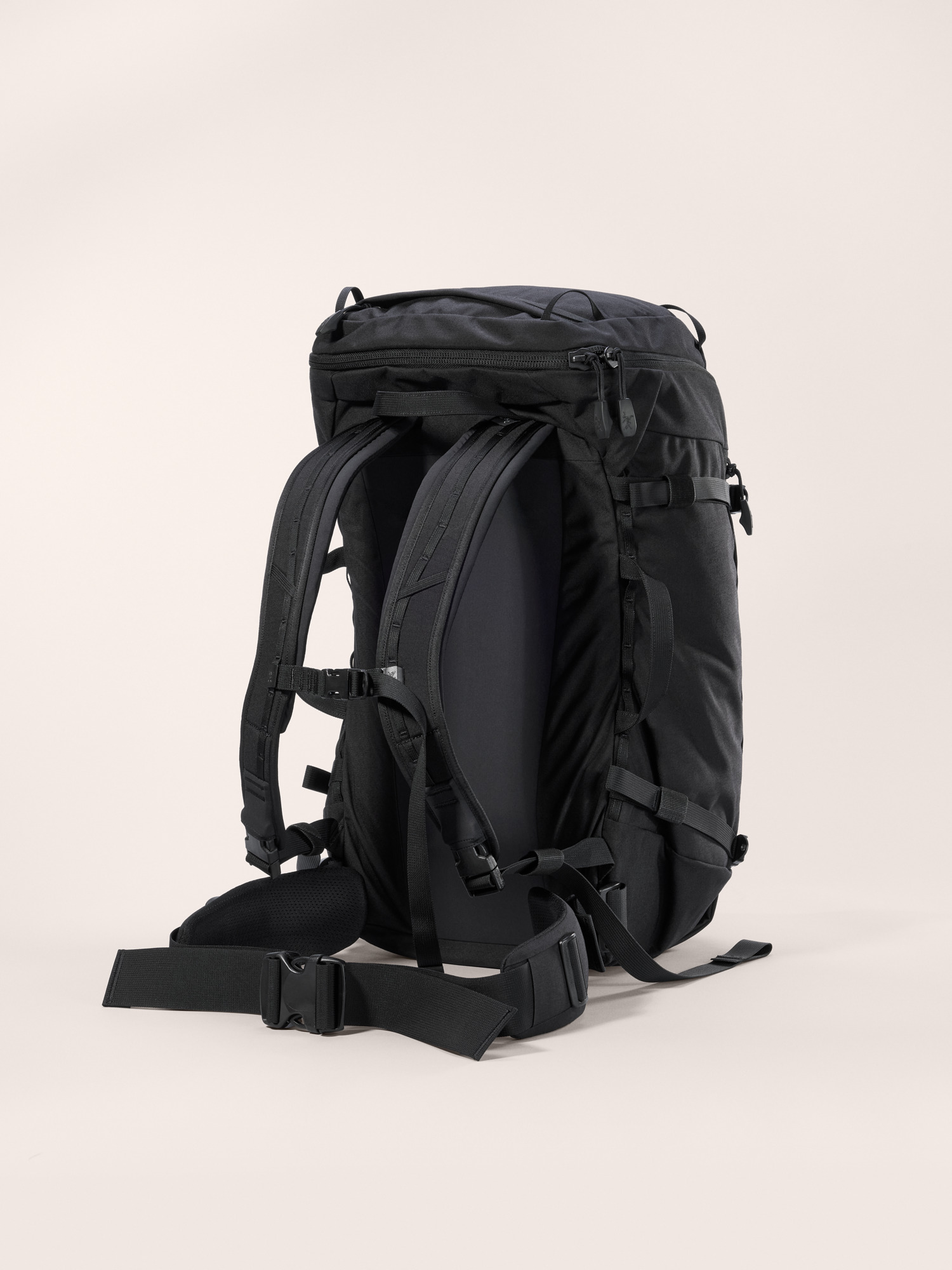 Assault Pack 45 Black Back