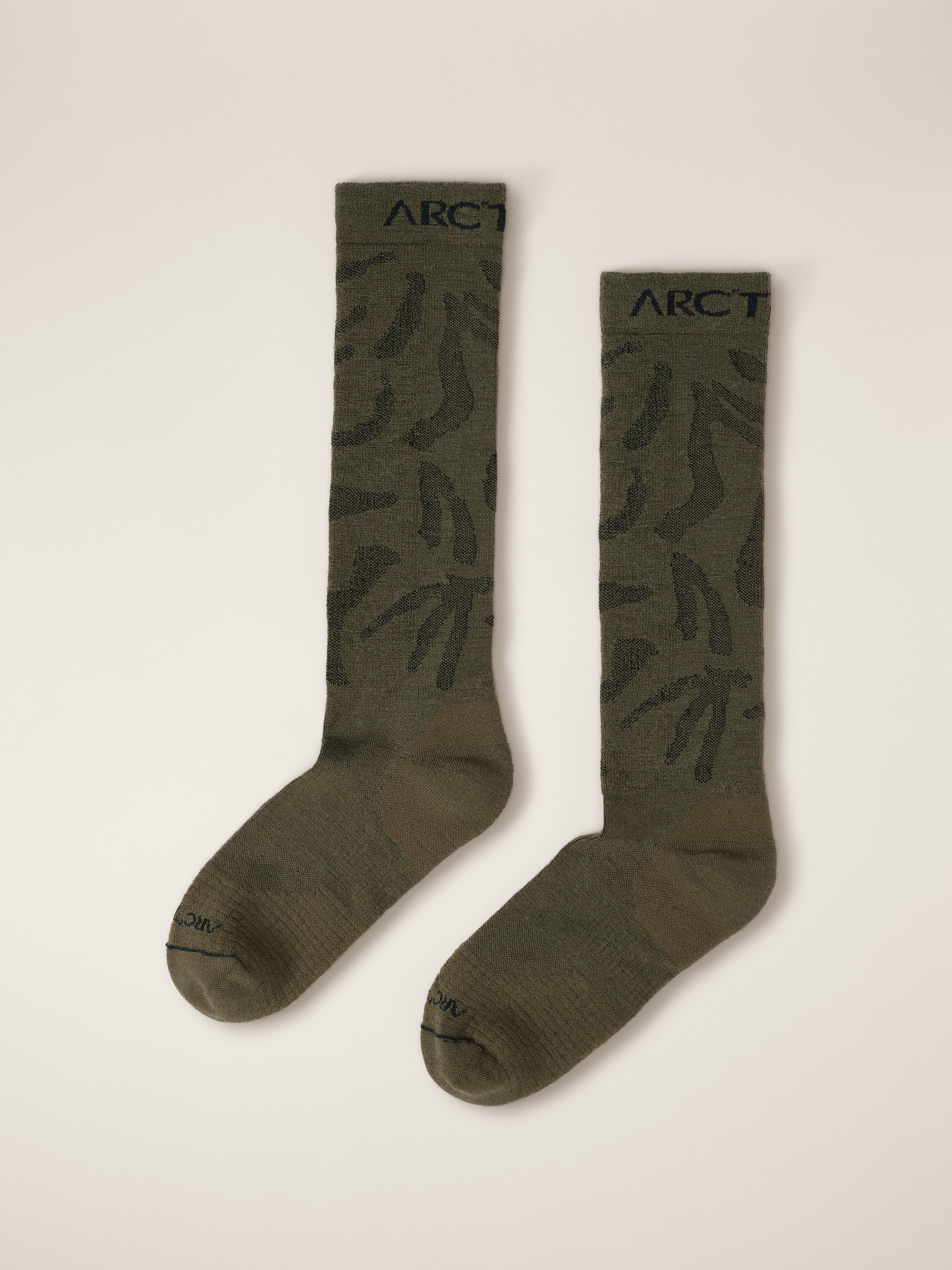 Merino Wool Grotto Ski Sock Tatsu / Black Hover