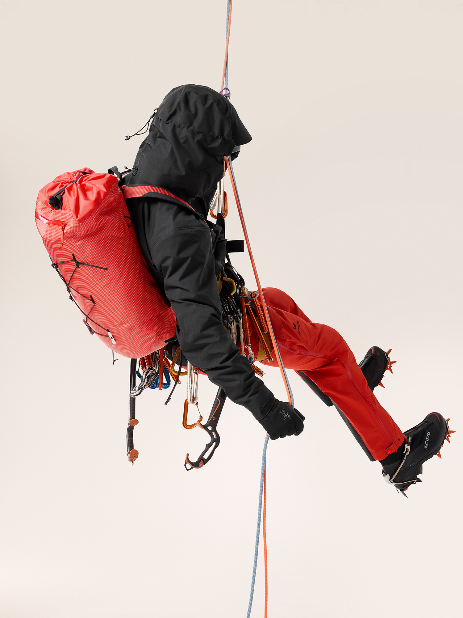 Alpha FL 30 Backpack Dynasty Full Body