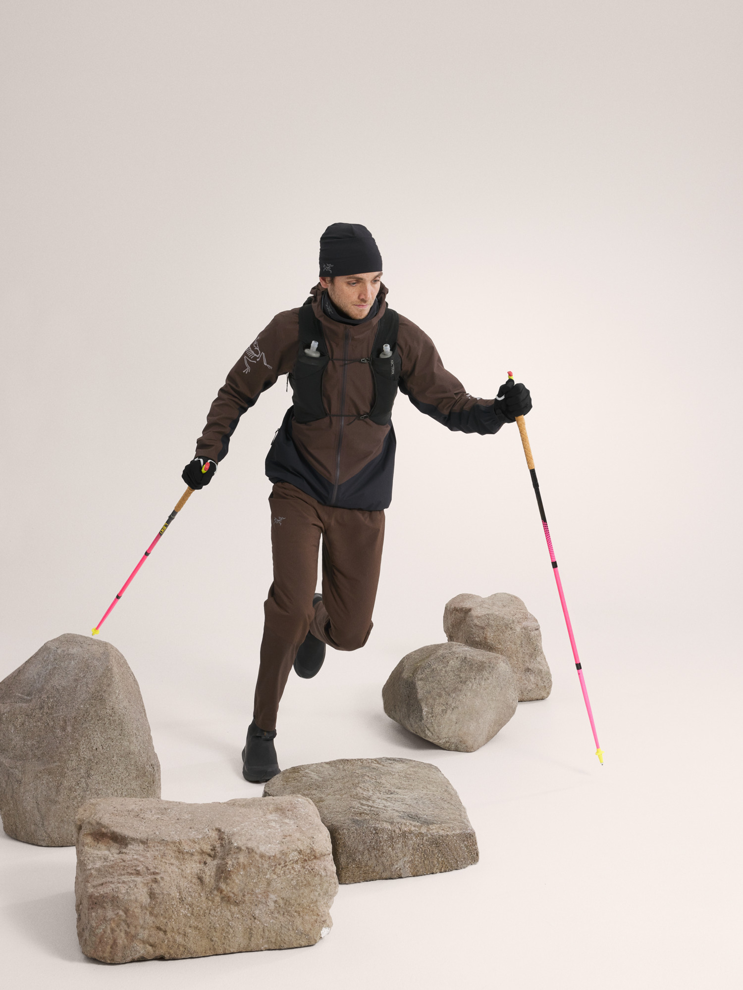 Norvan Insulated Pant Carob Full Body