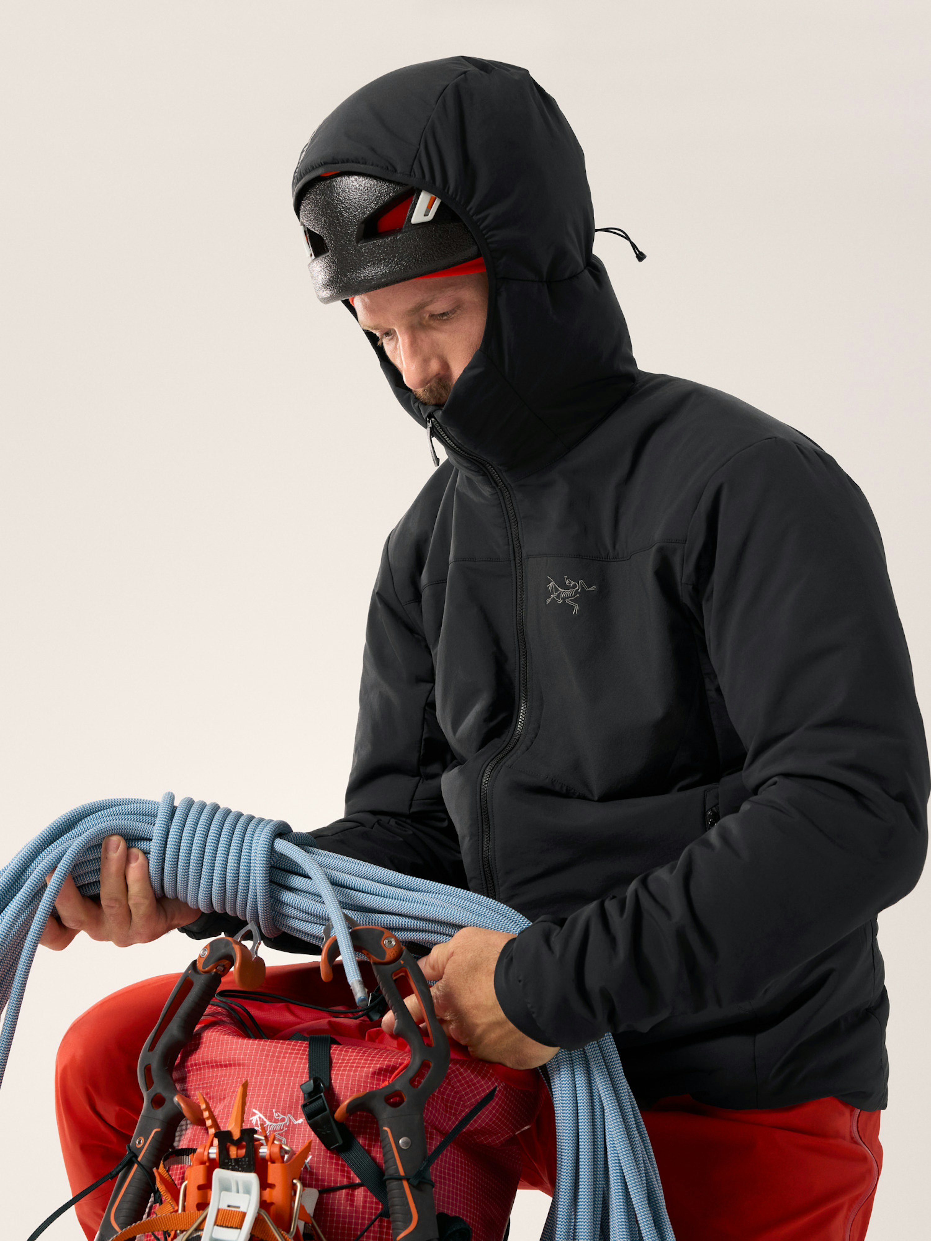 Proton Hoody Black Hover