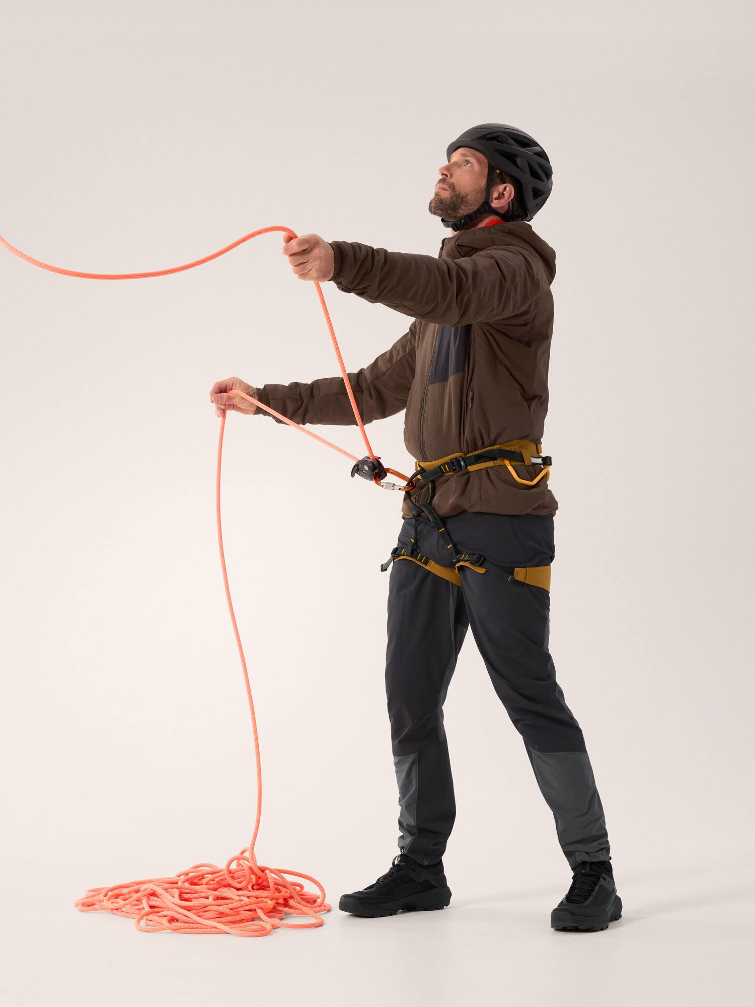 Proton Hoody Carob Full Body