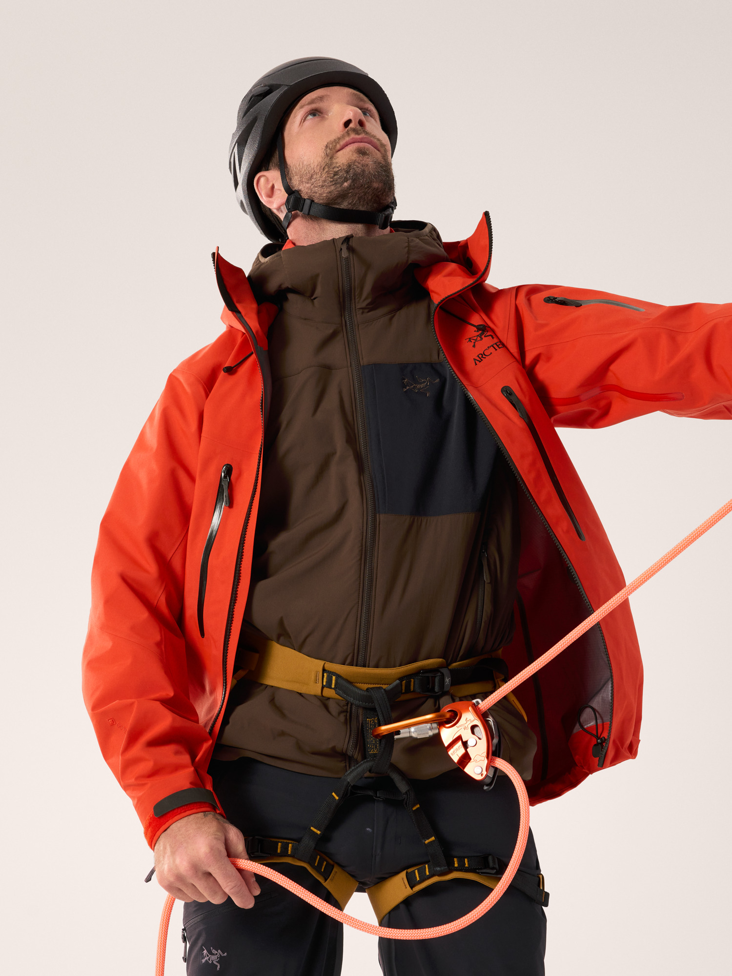 Proton Hoody Carob Hover