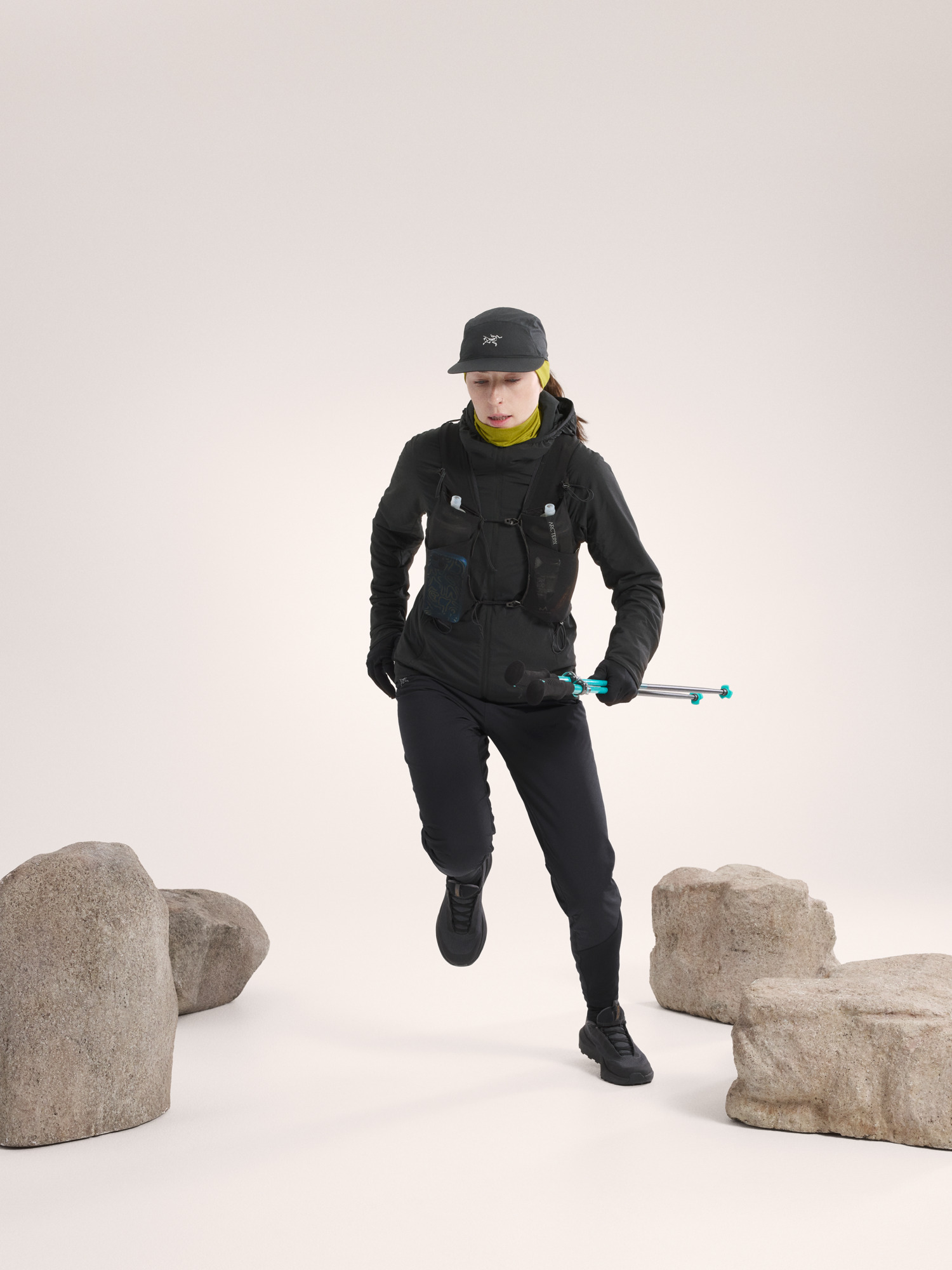 Norvan Insulated Pant Women's Black Full Body