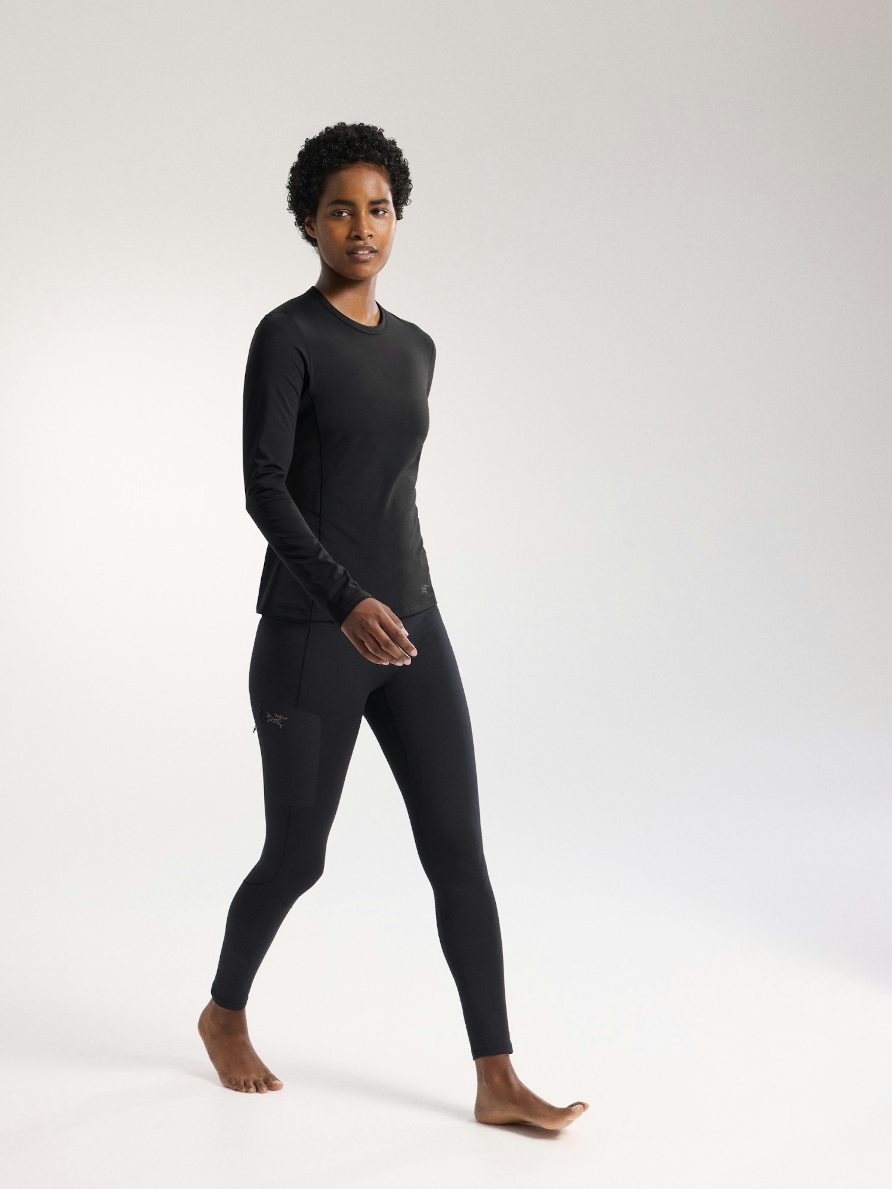 Rho Crew Neck LS Women's Black Full Body