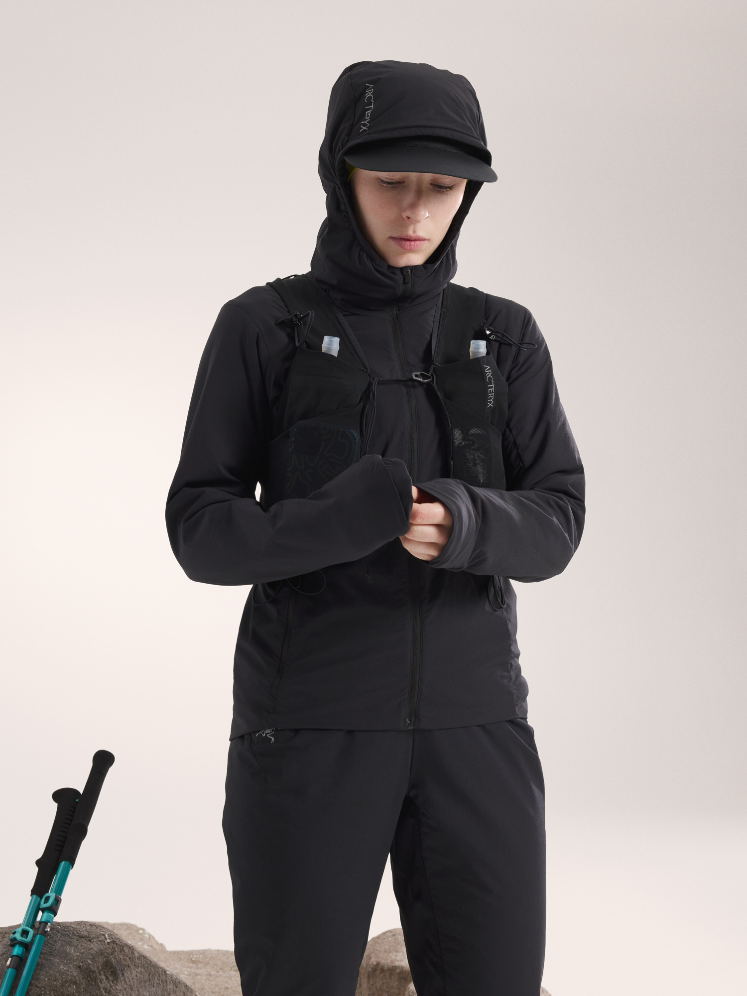 Norvan Insulated Hoody Women's Black Hover