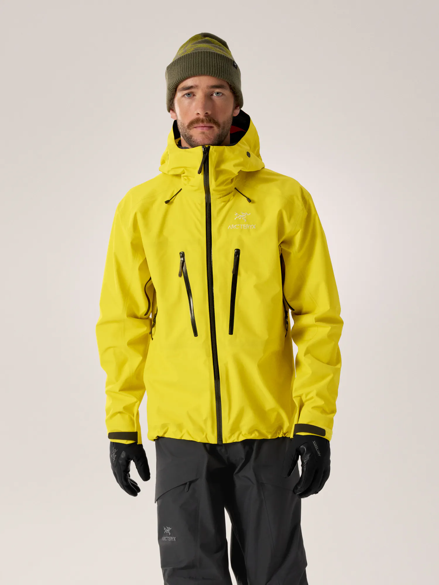 F25-X000008963-Alpine-Guide-