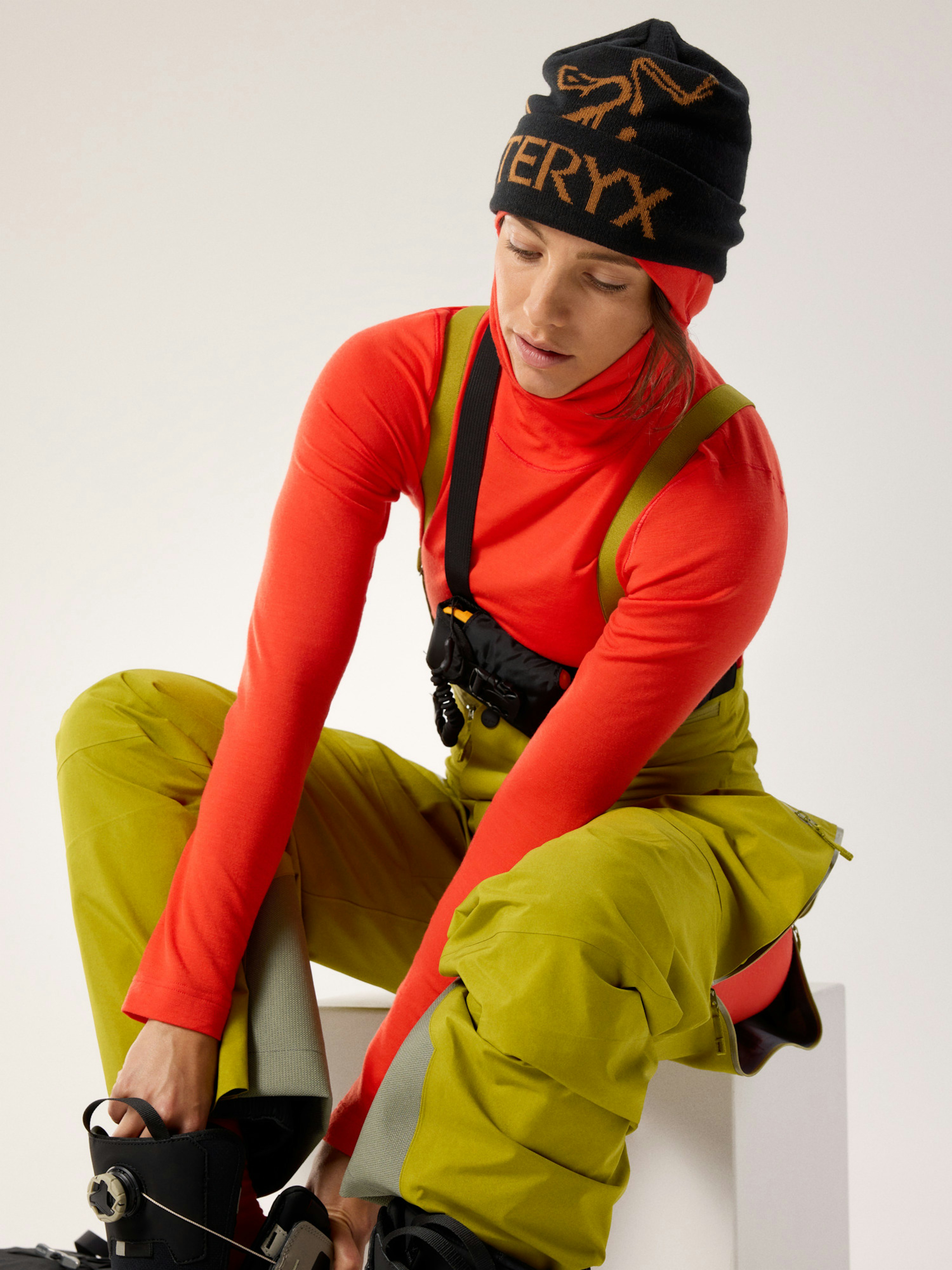 Satoro Merino Wool Hoody Women's Dynasty Hover