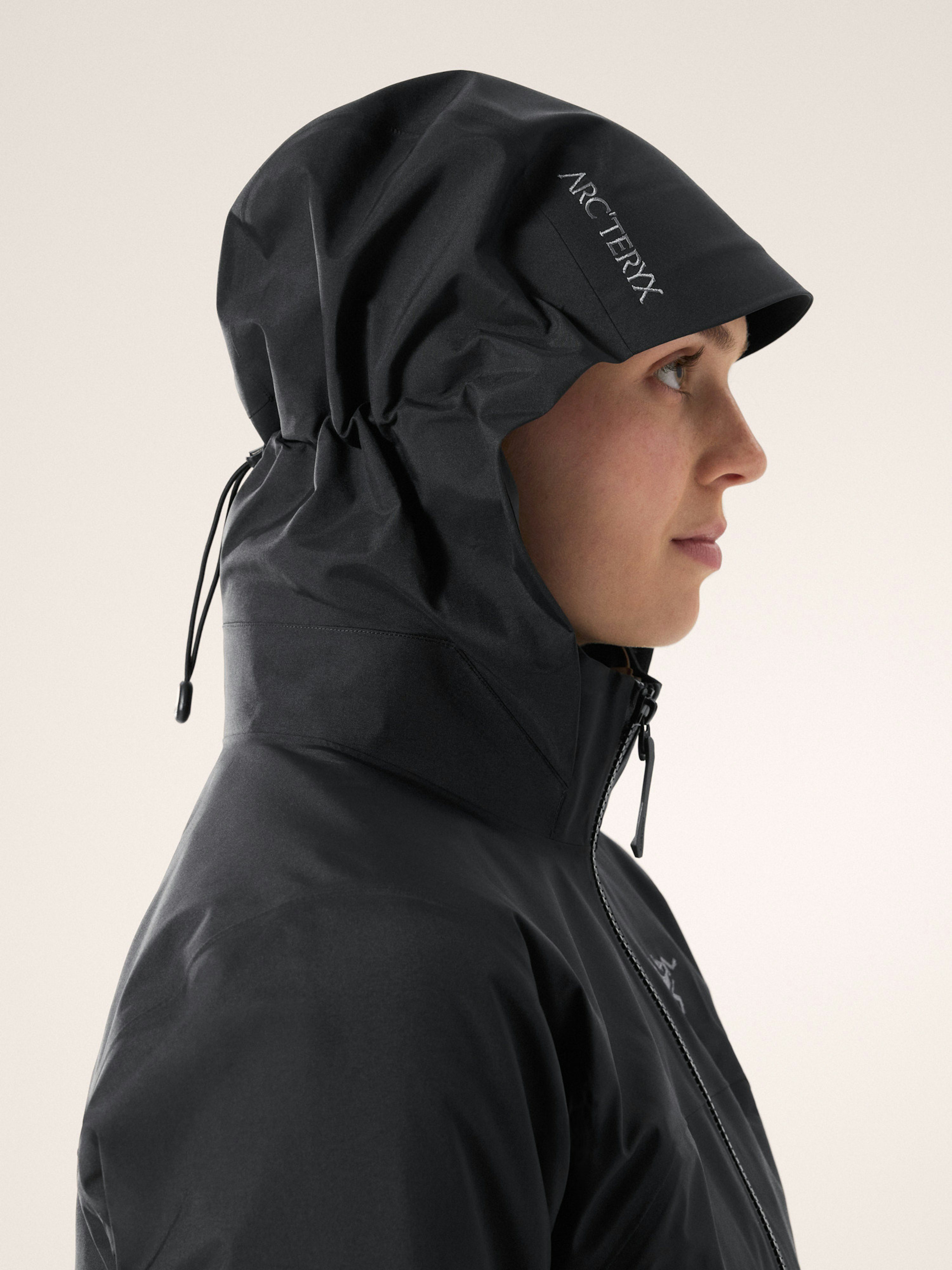 Beta Coat Women's Black Hood