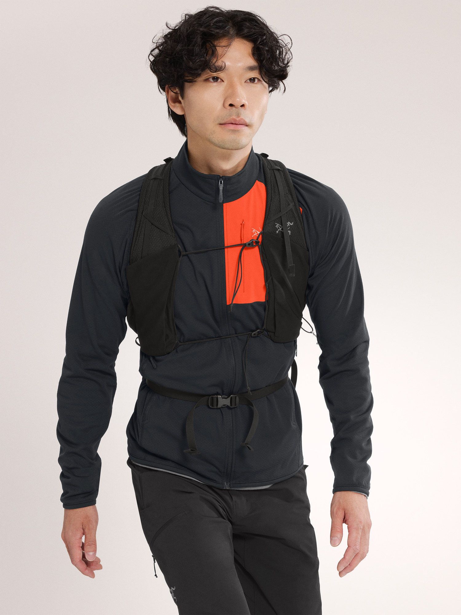 Delta Jacket Black/Dynasty Hover