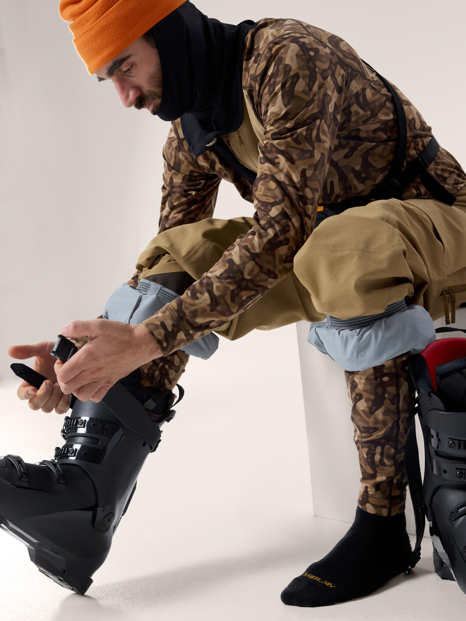 Rho LT Bottom Print Carob Grottoflage Hover