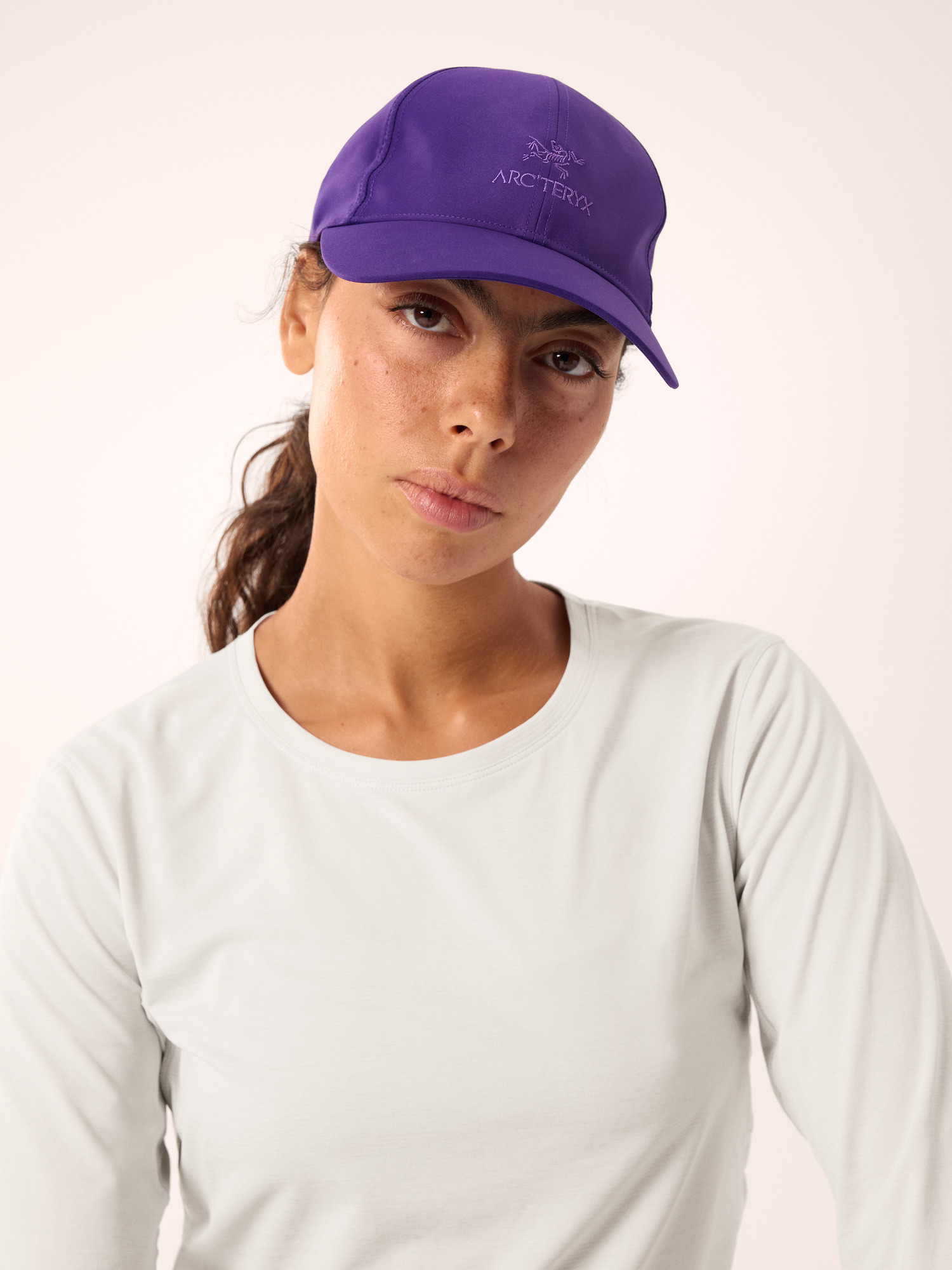 Bird Word Cap Azalea / Aster Hover