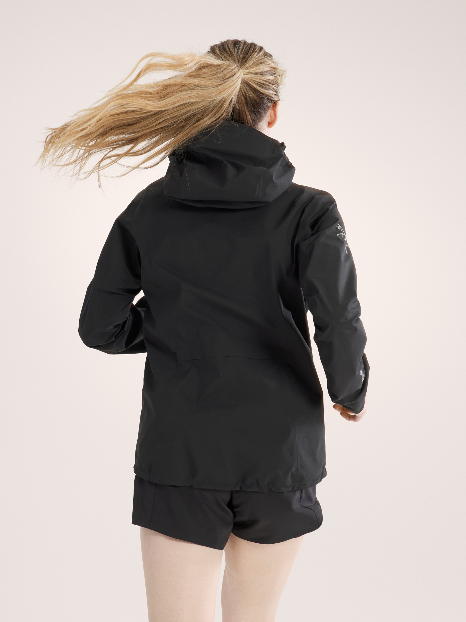 Norvan Jacket Women's Black Back View