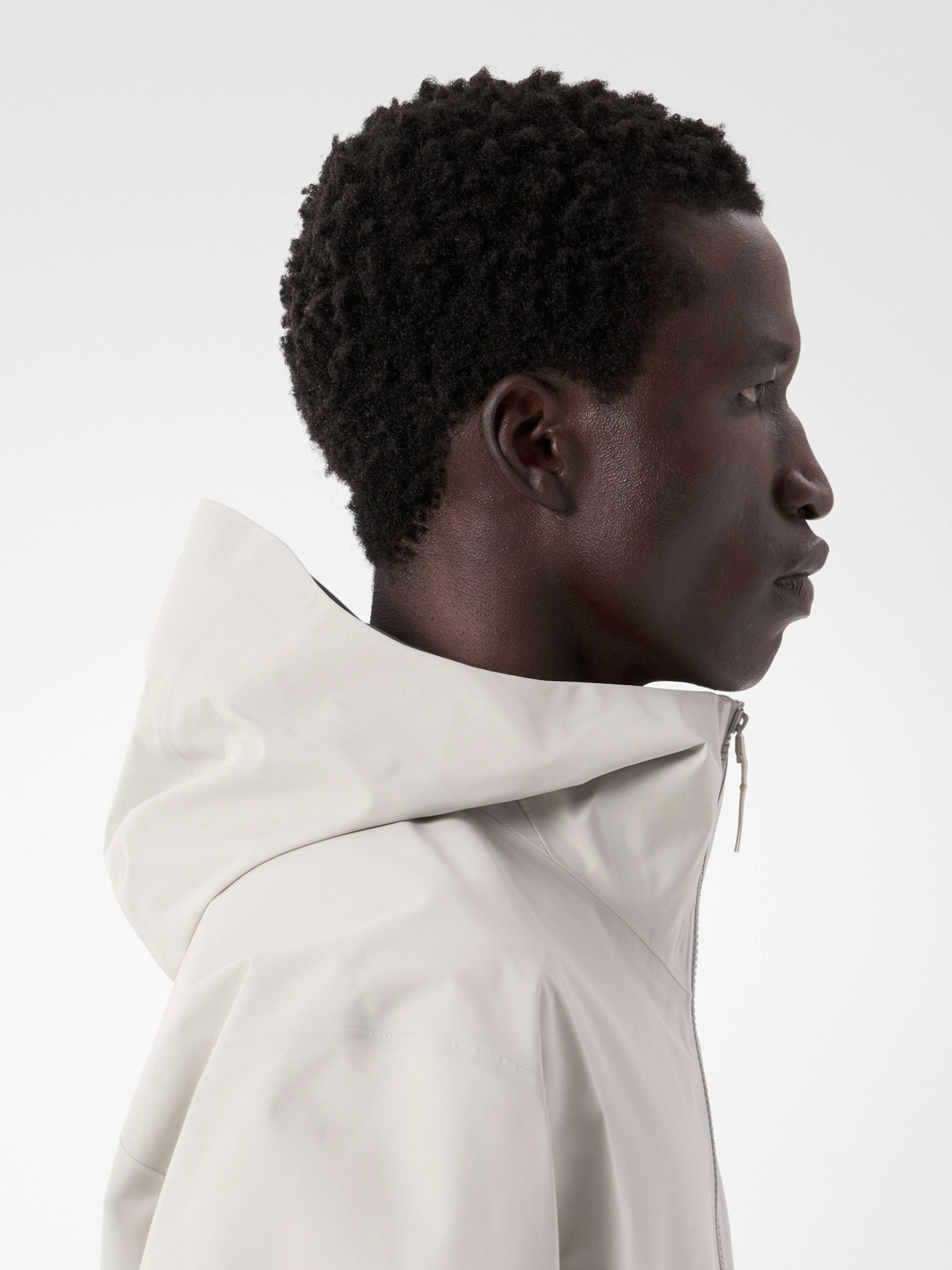 Arris Jacket Dark Cocoon Detail 1