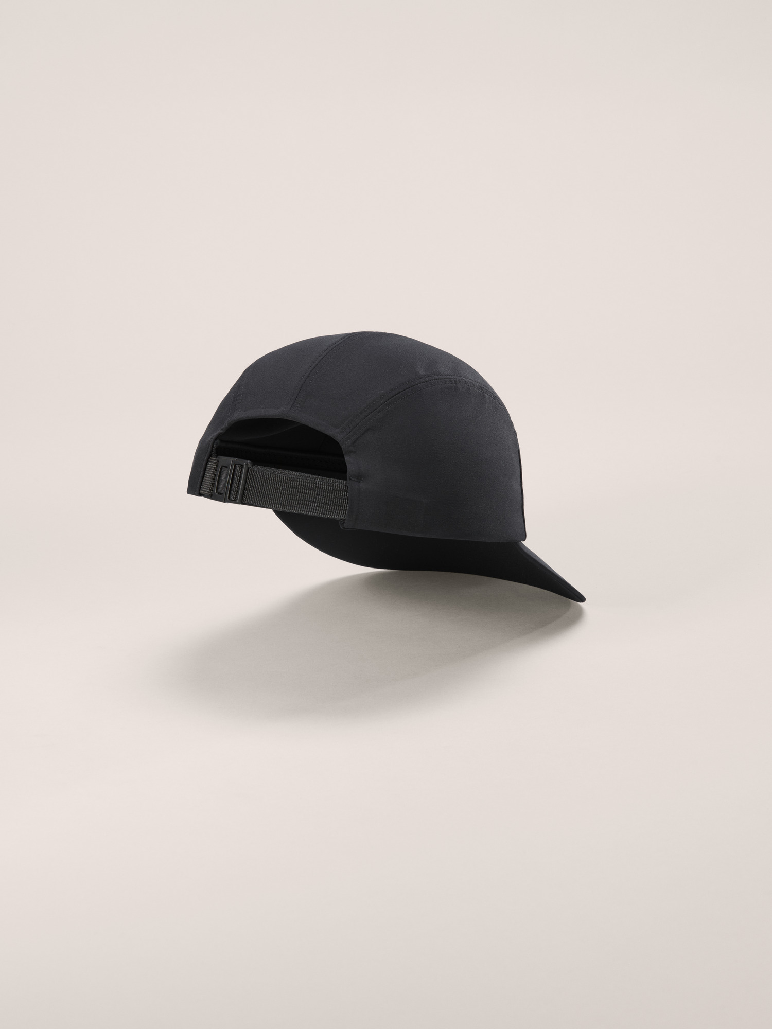 Gamma 5 Panel Cap Black / Arctic Silk Back