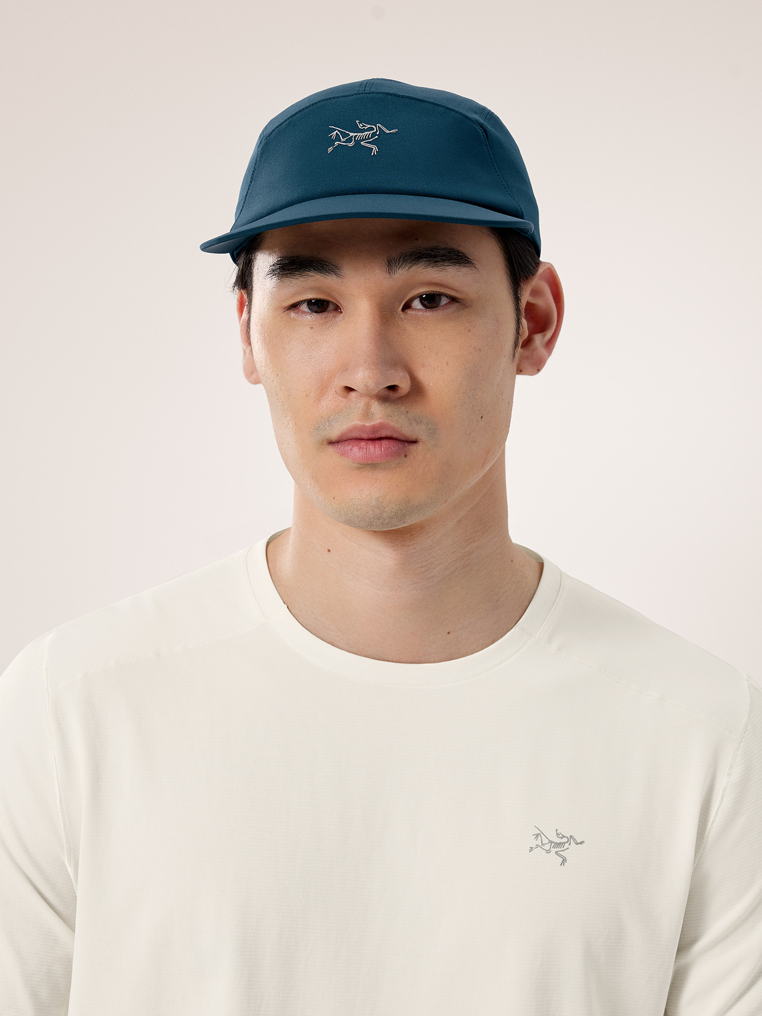 Men's Accessories: Hats, Socks, Gloves, & More | Arc'teryx
