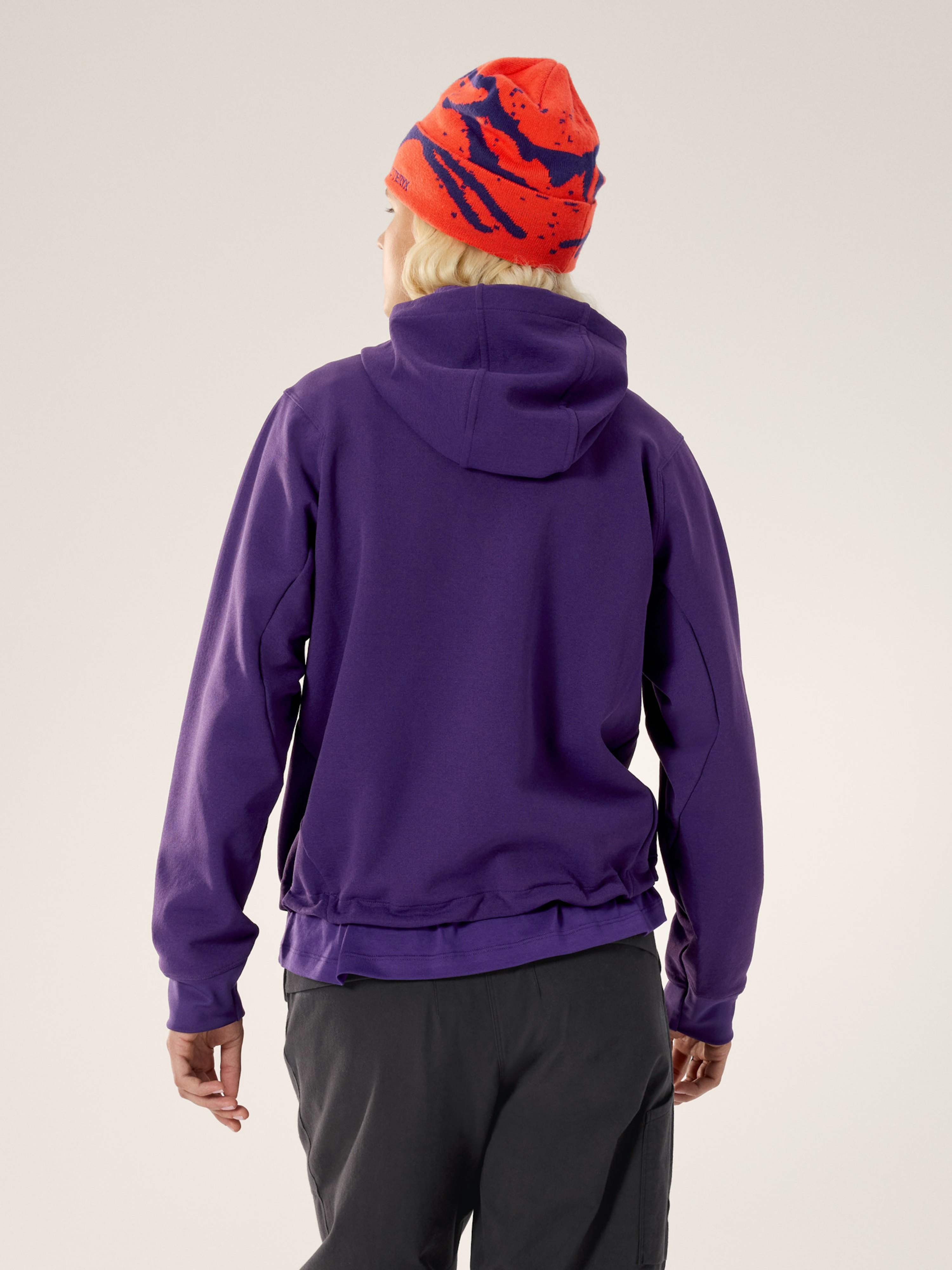 Aestas Pullover Hoody Women's Azalea / Black Back View