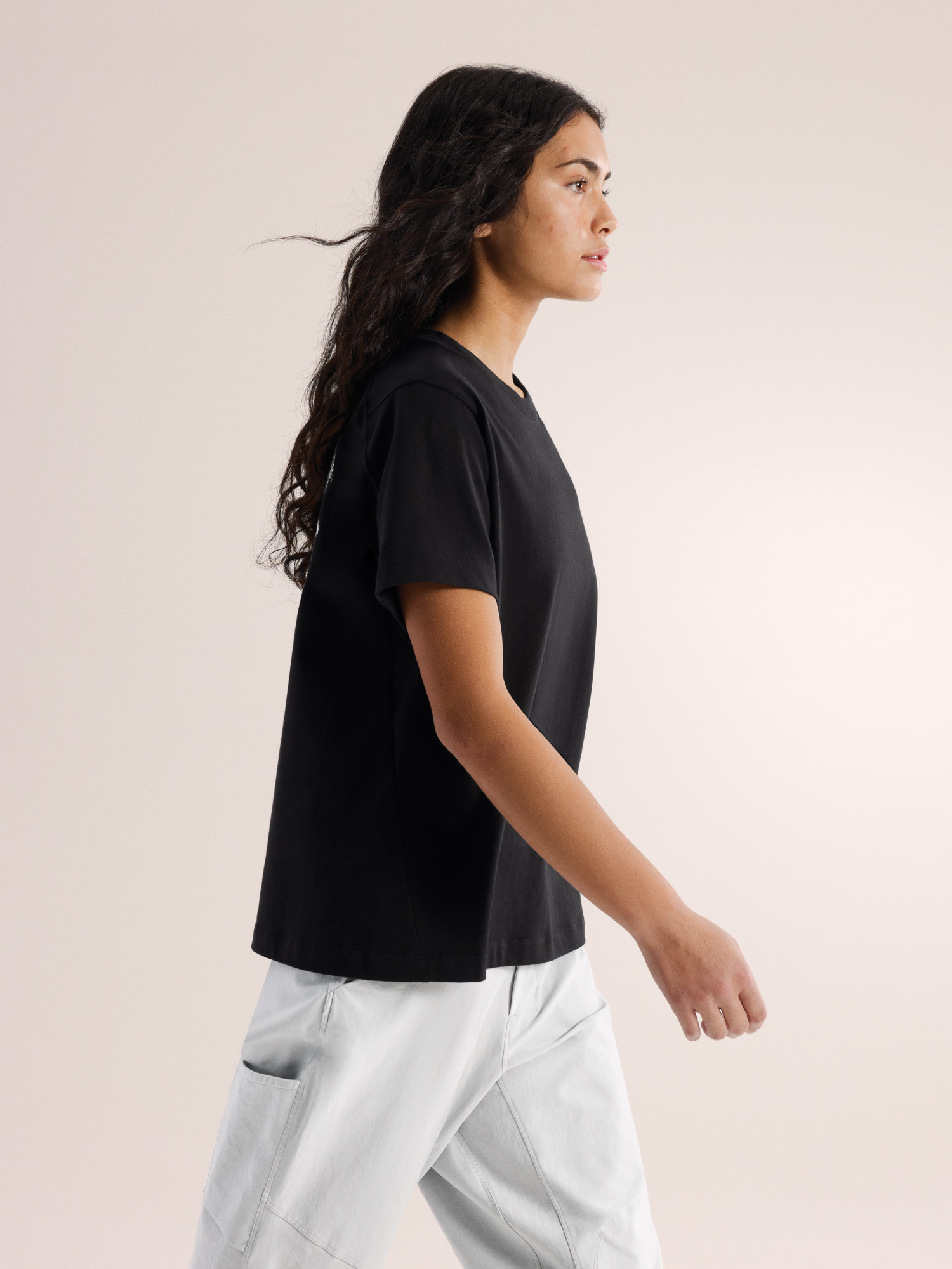 Kragg Cotton Bird Tile Crew Shirt SS Women's Black / Arctic Silk Side View