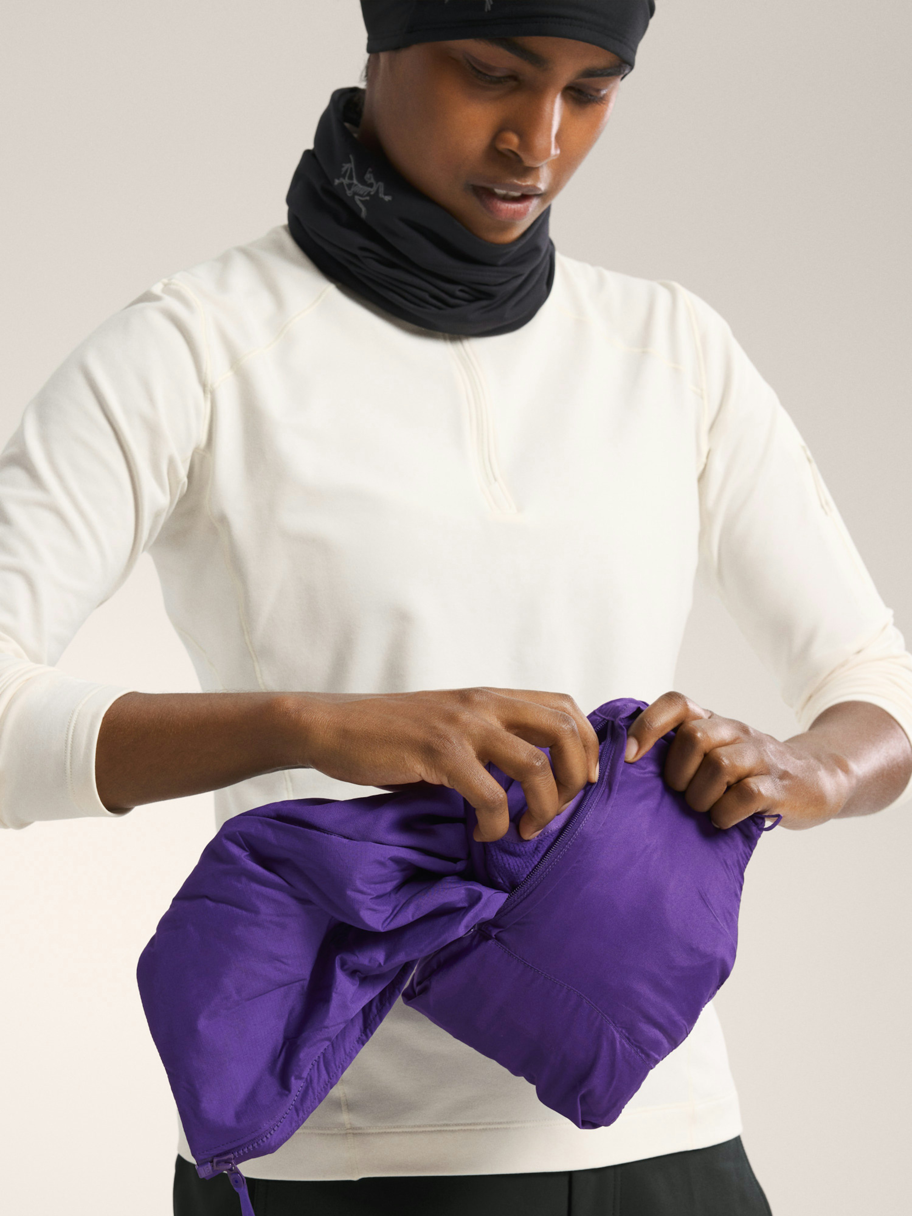 Atom Vest Women's Azalea Detail 1