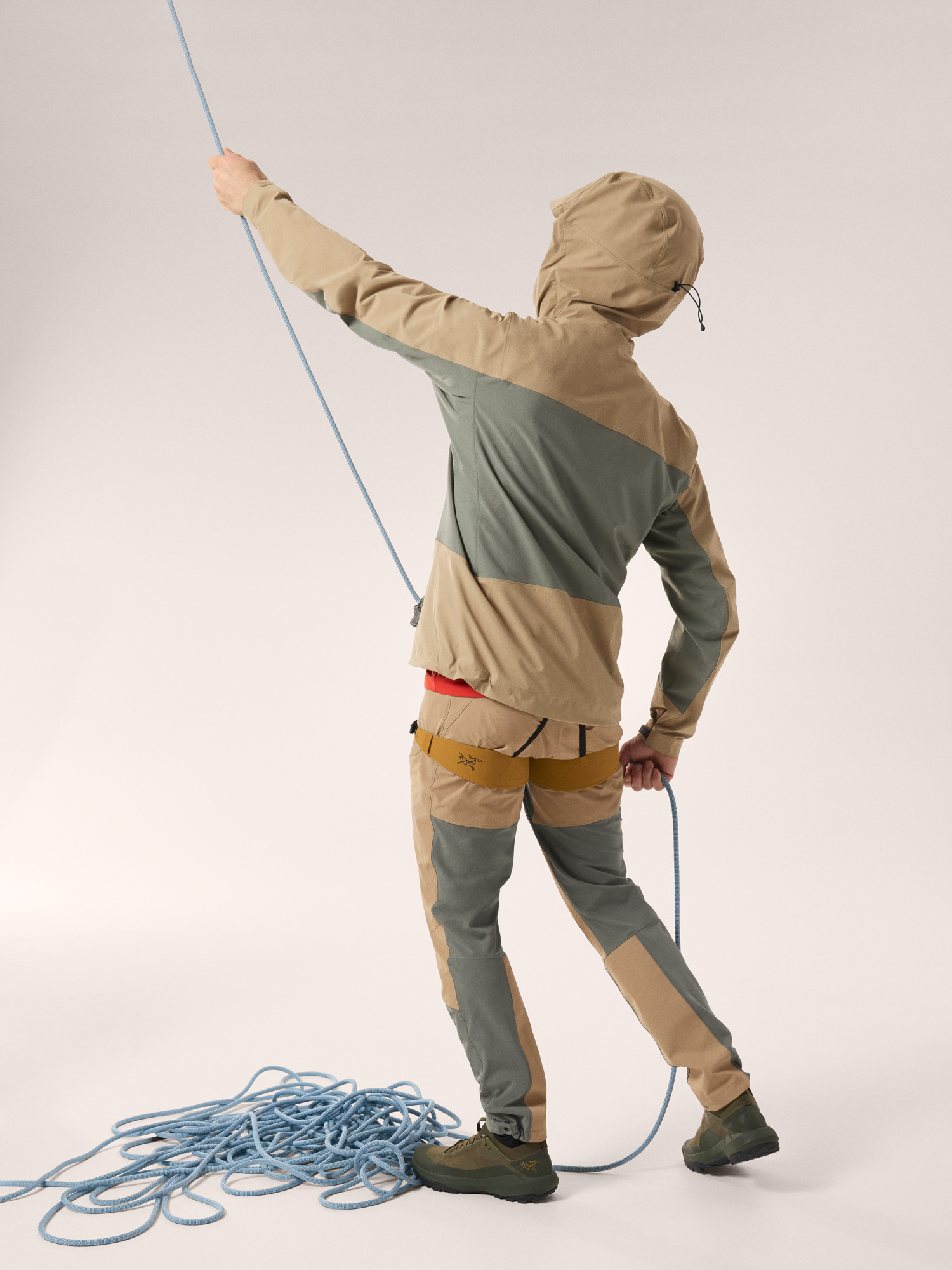 Serratus Hoody Canvas / Forage Full Body