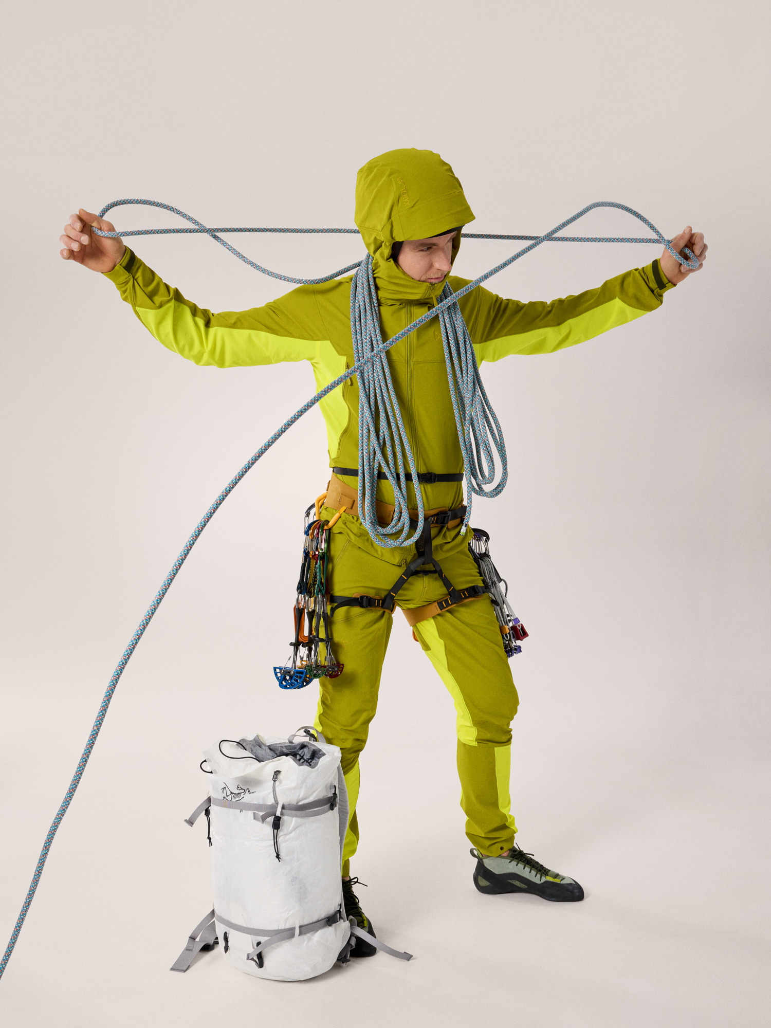 Serratus Hoody Olive Moss / Euphoria Full Body