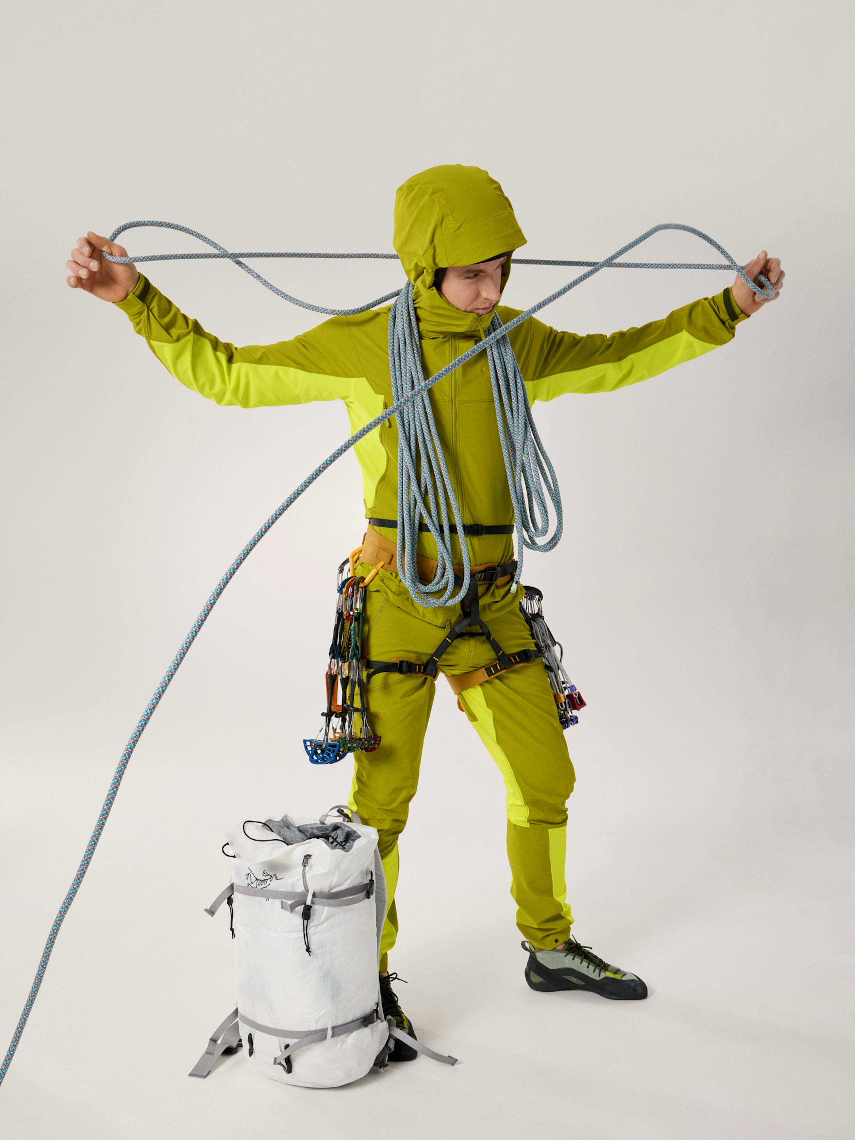 Serratus Hoody Olive Moss / Euphoria Full Body