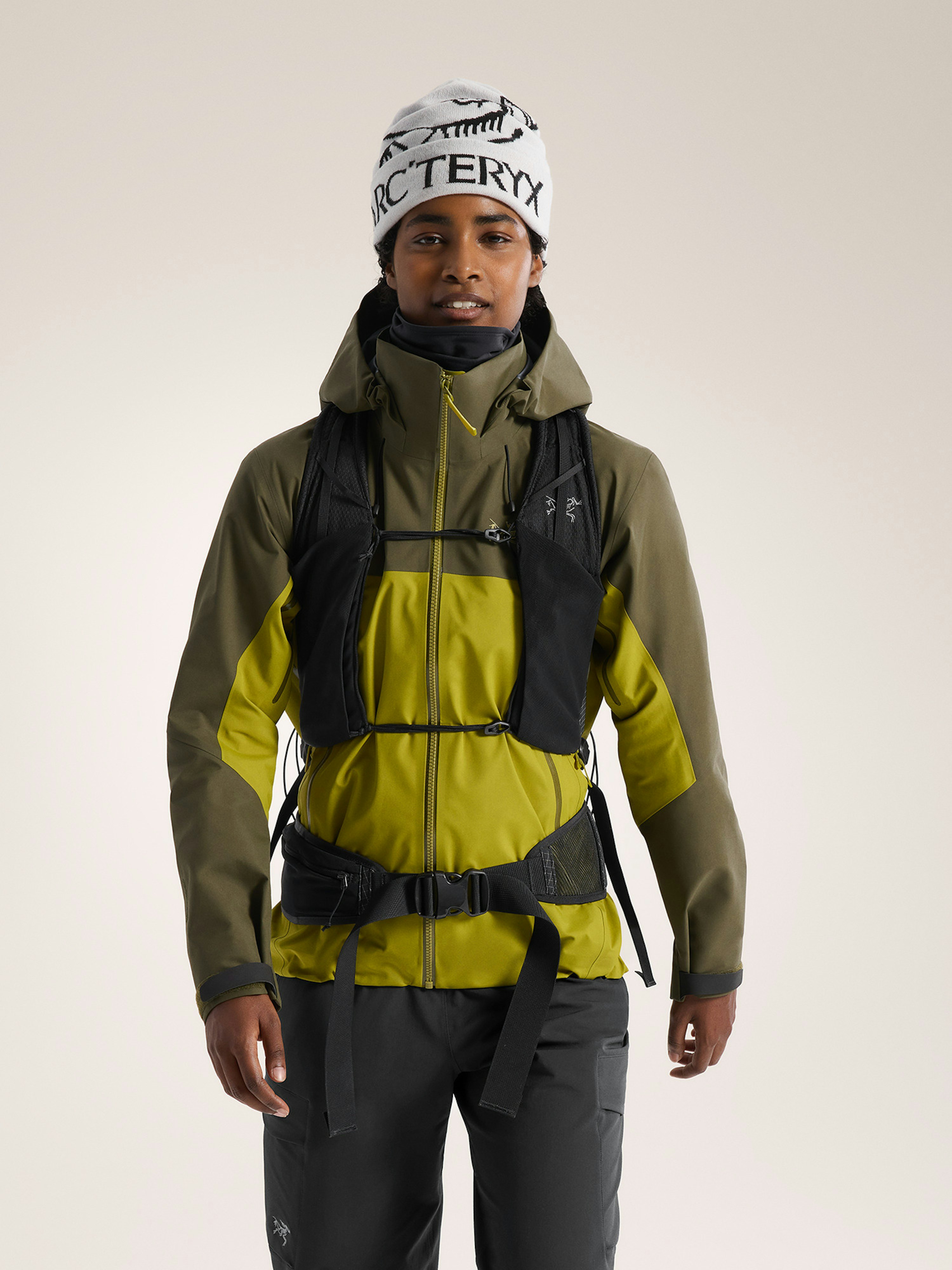 Aerios 35 Backpack Black Back View