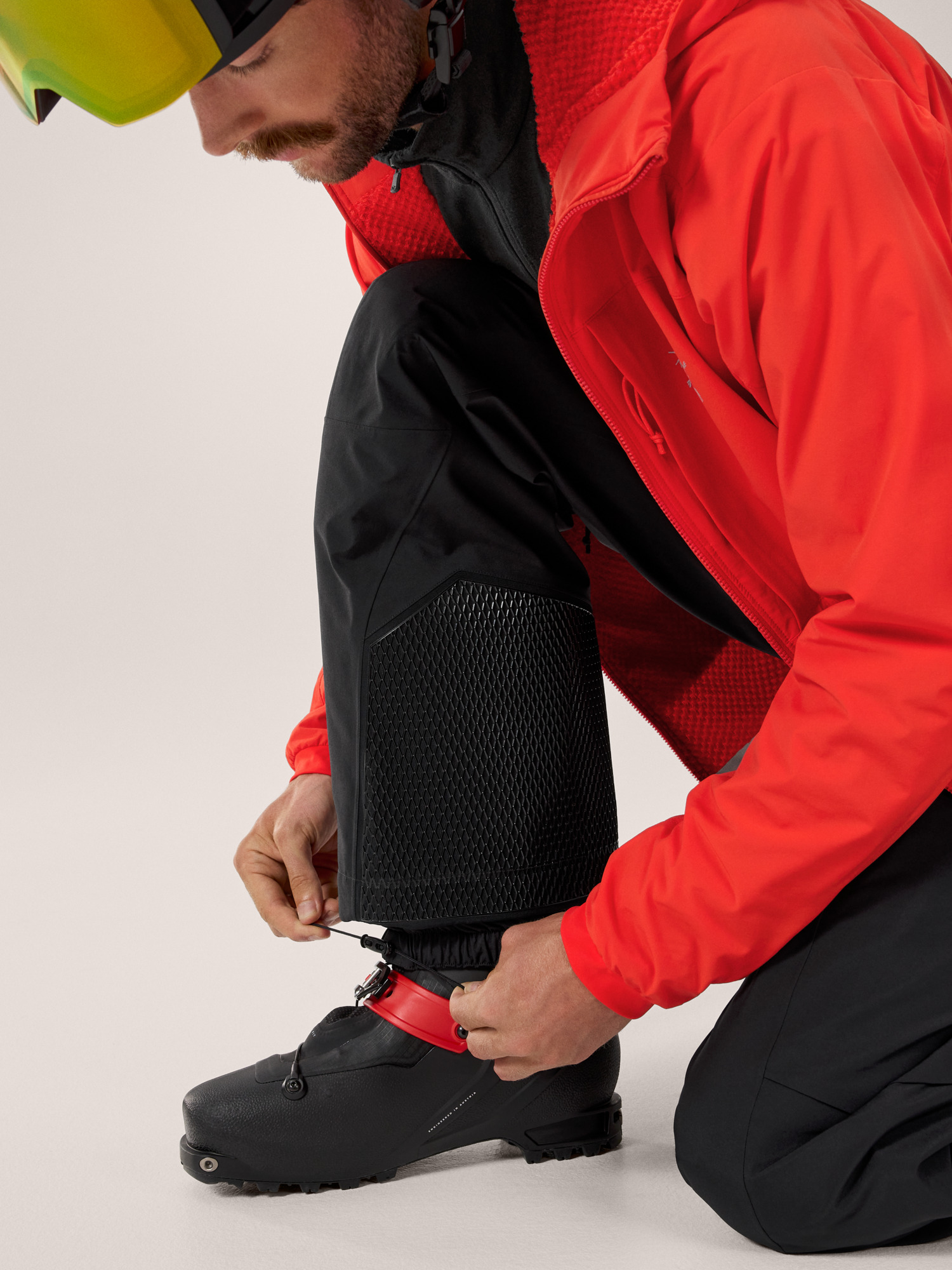Ski Guide Bib Pant Black Detail 5